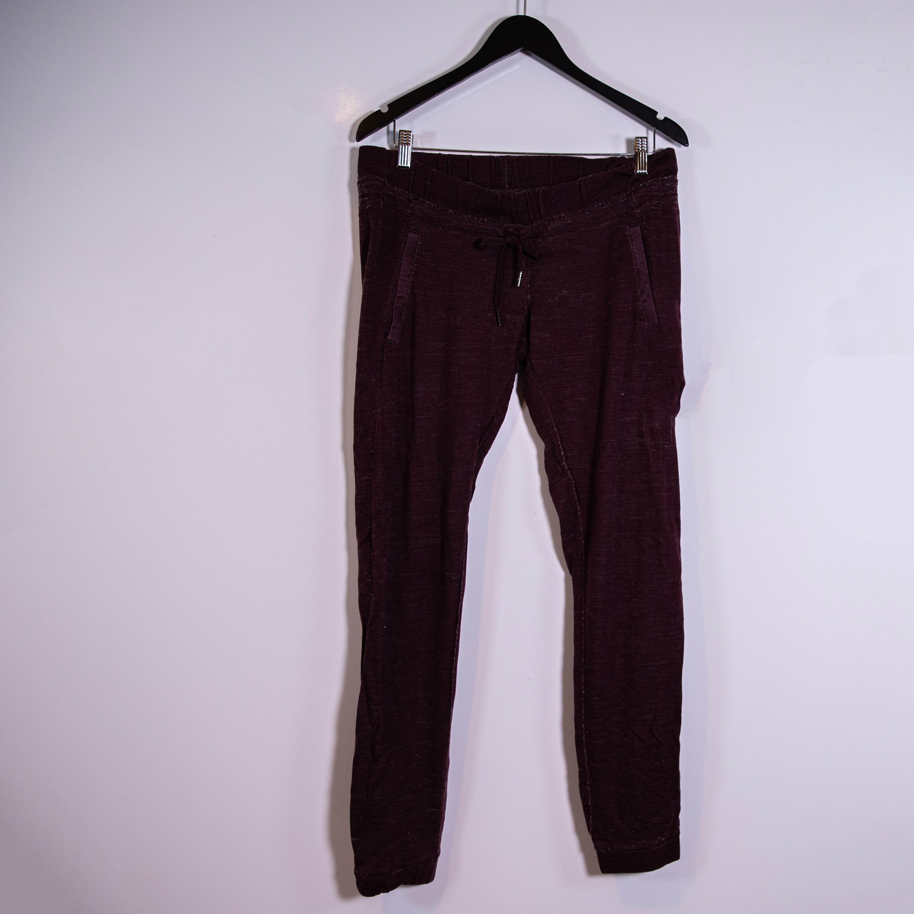 Lululemon Women's Cotton Mid Rise Cropped Ankle Jogger Sweatpants Purple 8