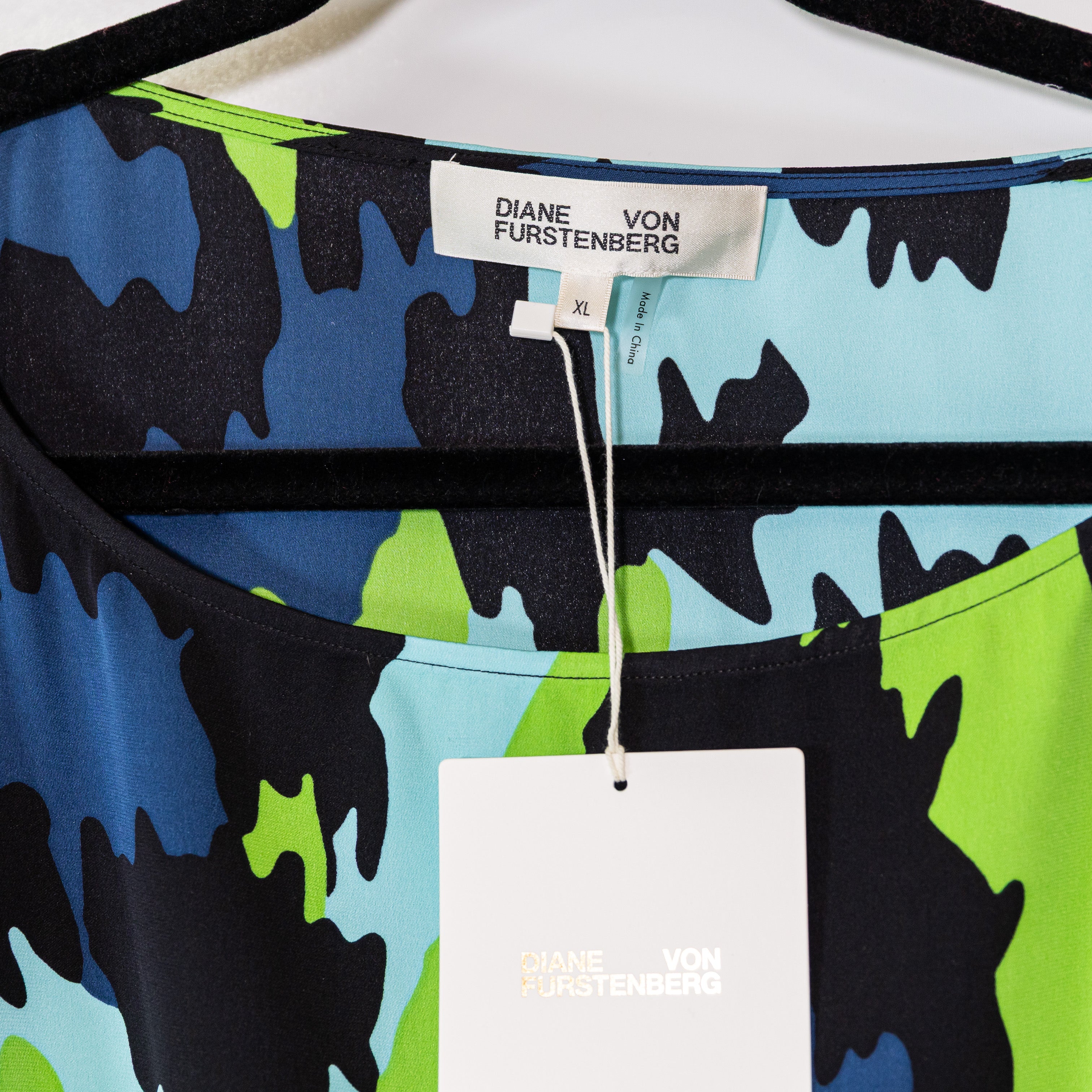NEW Diane Von Furstenberg Diane Silk Satin Stretch Blouse Jungle Cat Large XL