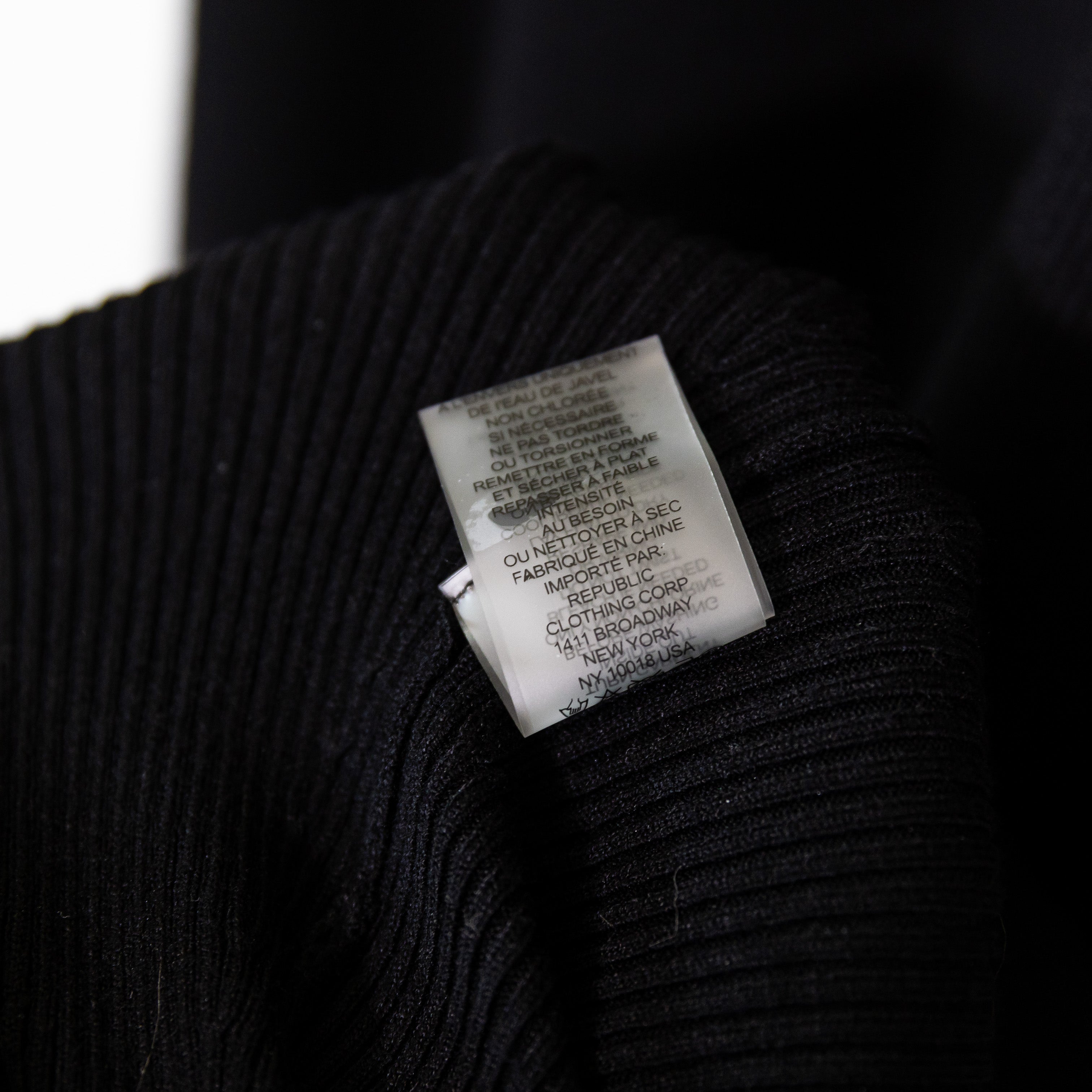 NEW Elie Tahari Ribbed Knit Mock Neck Half Sleeve Pullover Sweater Dress Black