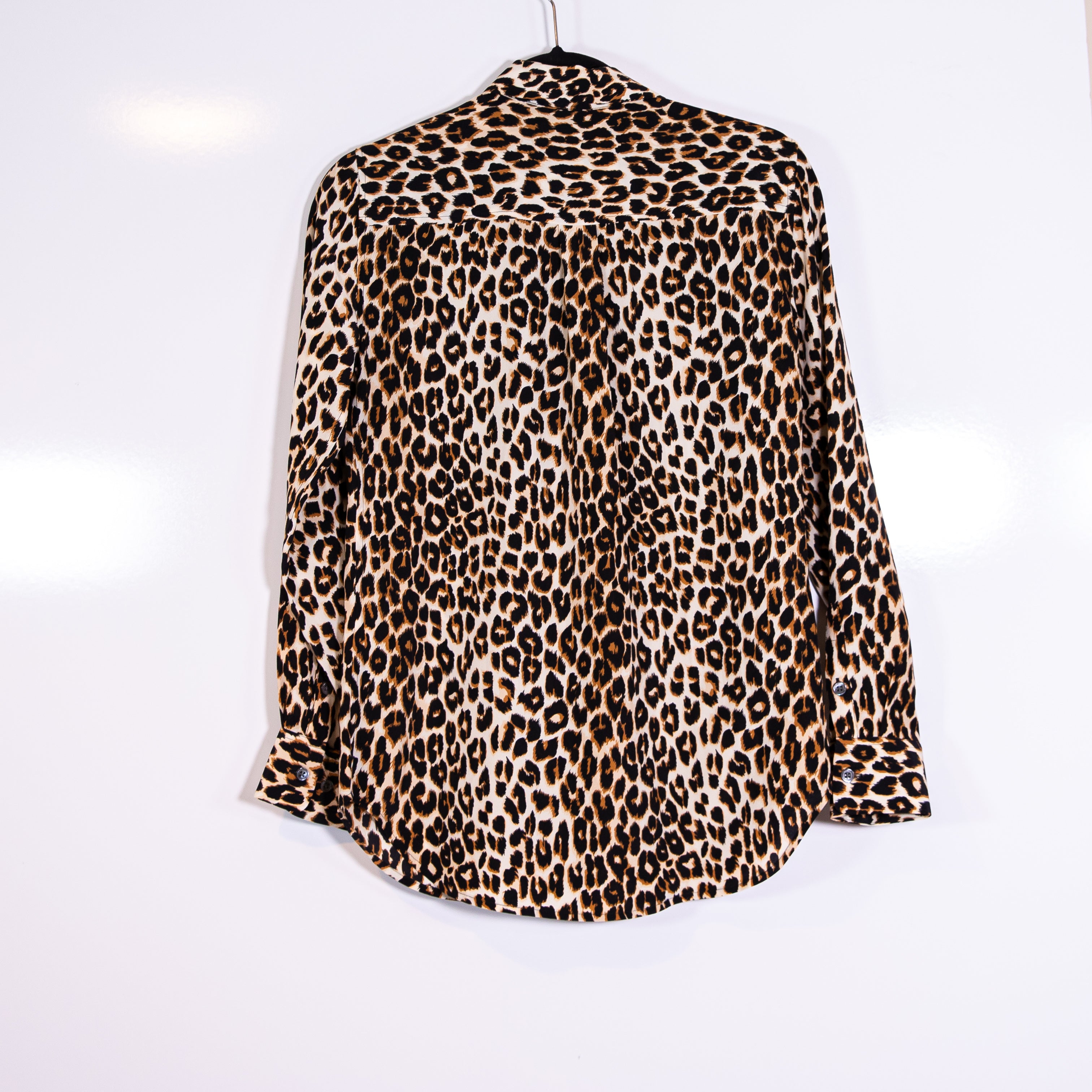 Equipment Women's Femme Cheetah Animal Print Pattern Collared Button Down Blouse