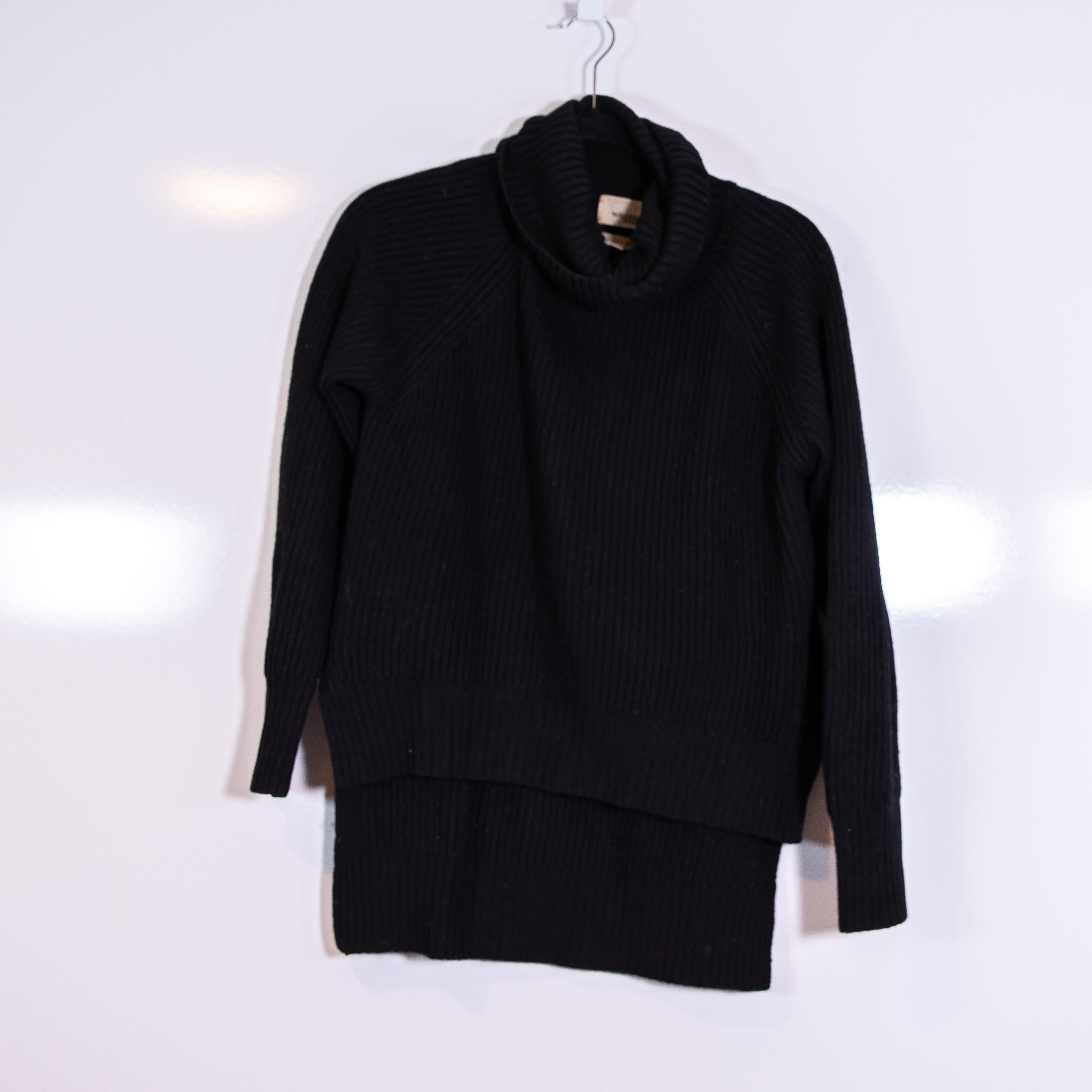 Wilfred Free Aritzia Lin Yarn Made In Italy Wool Knit Turtleneck Sweater Black S