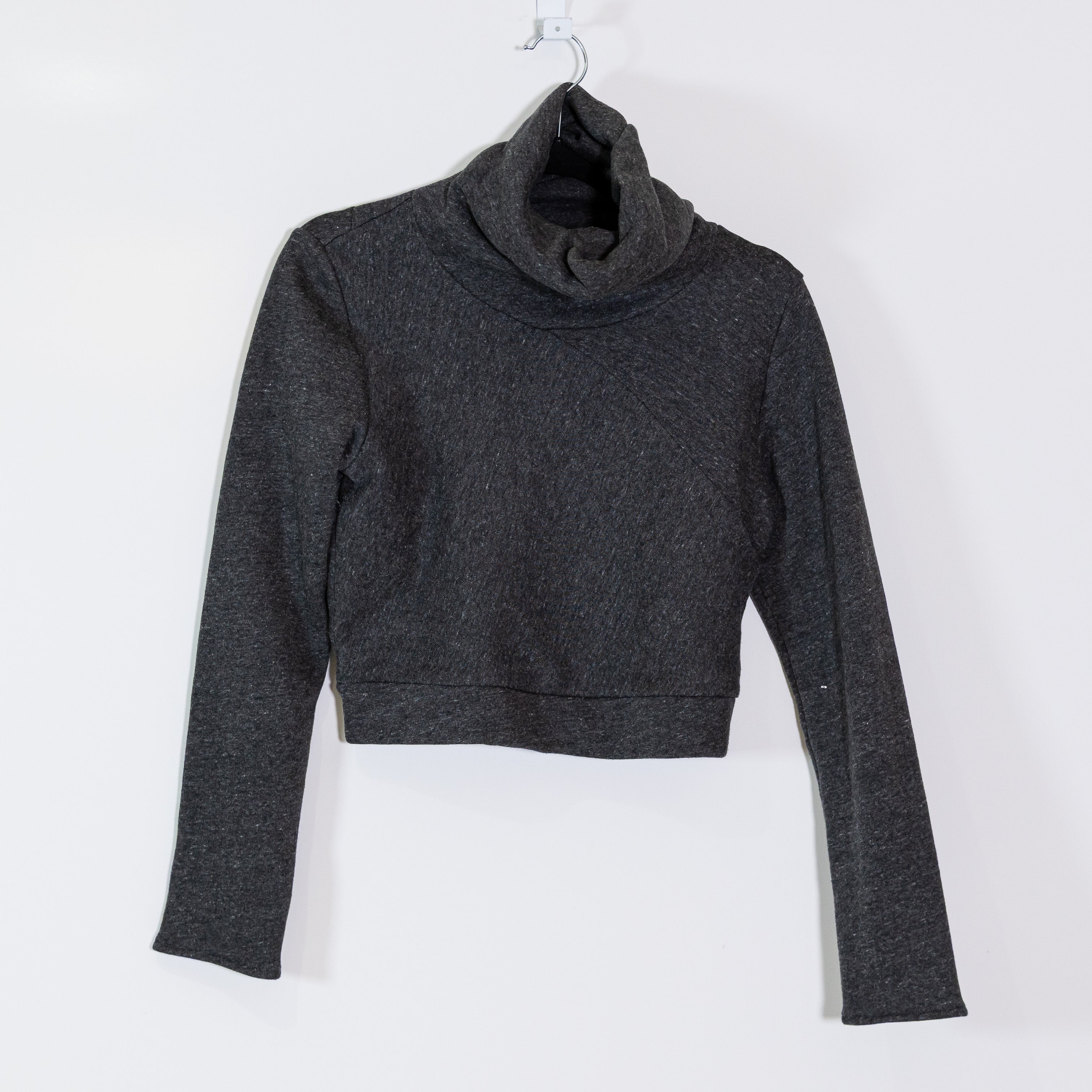 Alo Soleil Cotton Blend Turtleneck Cropped Long Sleeve Sweater Dark Gray Small