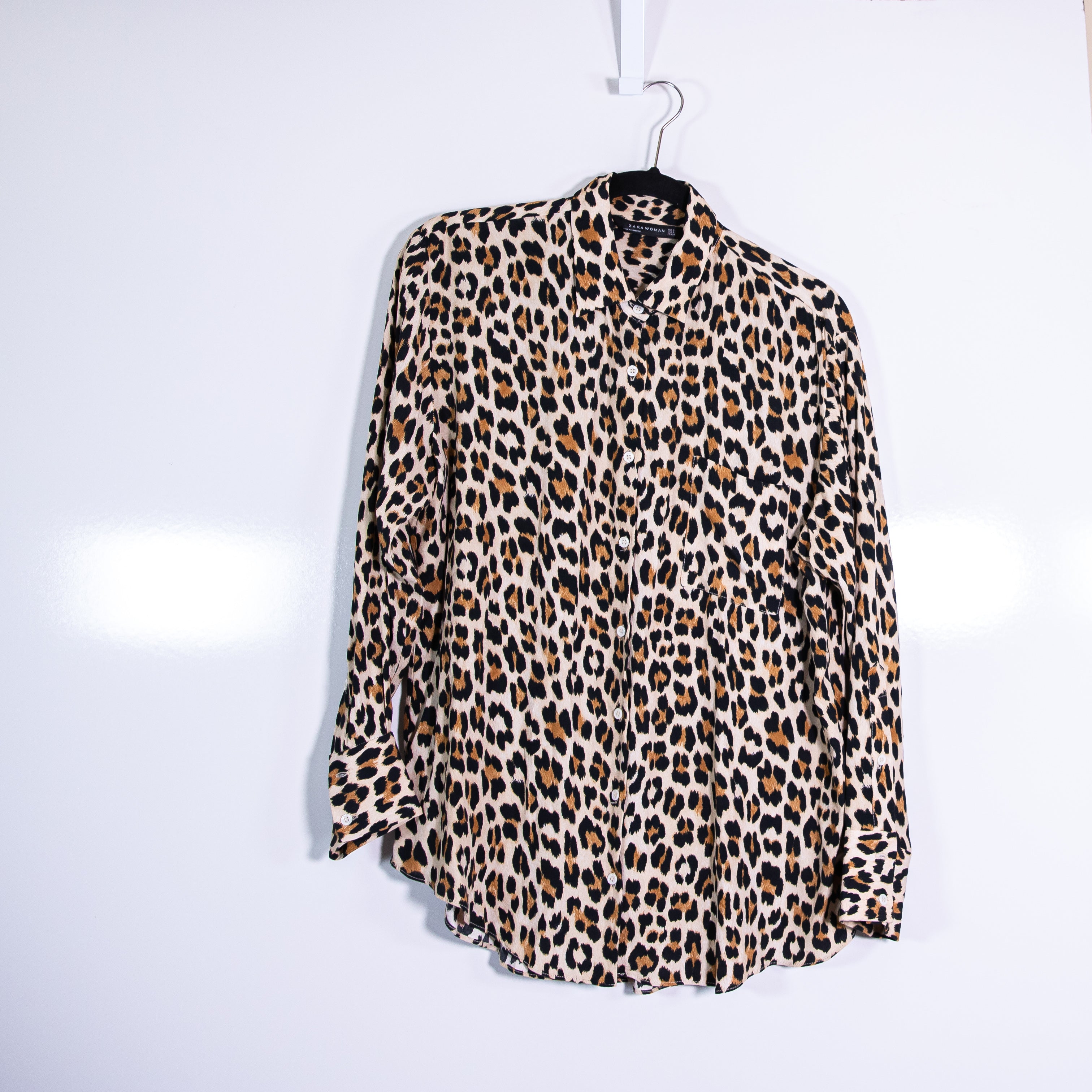 Zara Woman Cheetah Leopard Animal Print Pattern Collared Button Down Blouse Top
