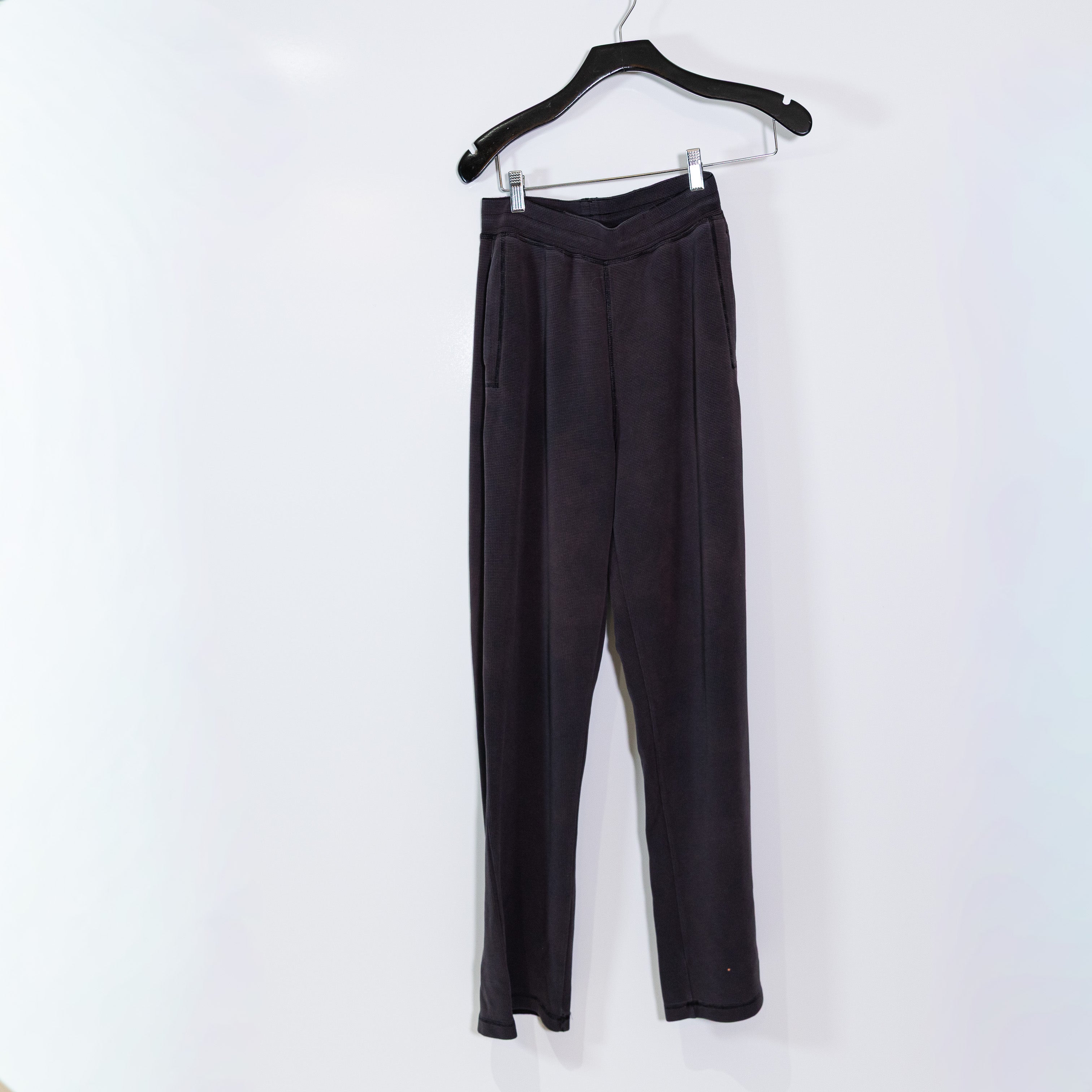 Alo Yoga Women's Waffle Weave Straight Leg Lounge Sweat Pants Gray Small