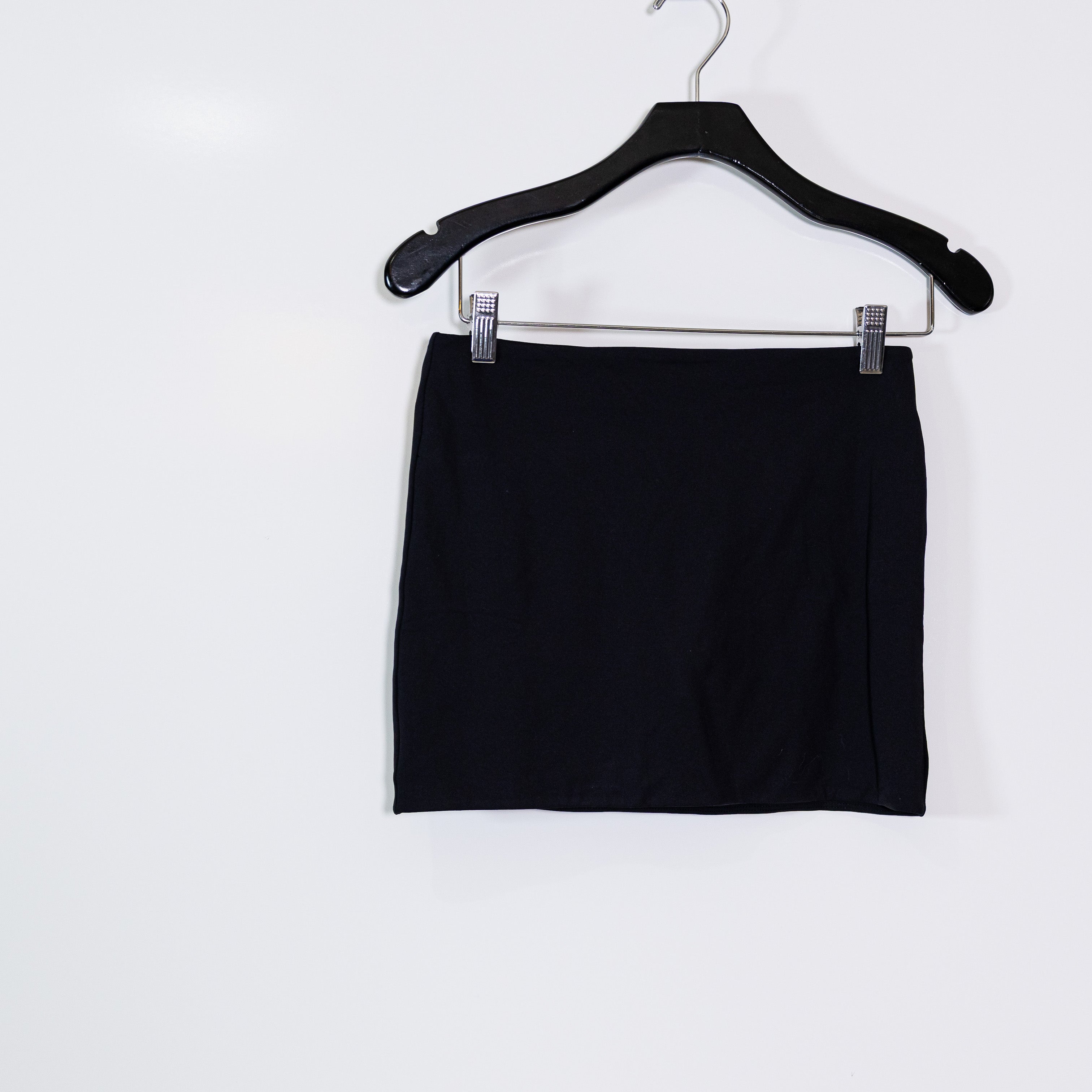 NEW Aritzia Contour Original Enrich Second Skin Micro Tube Mini Skirt Black S