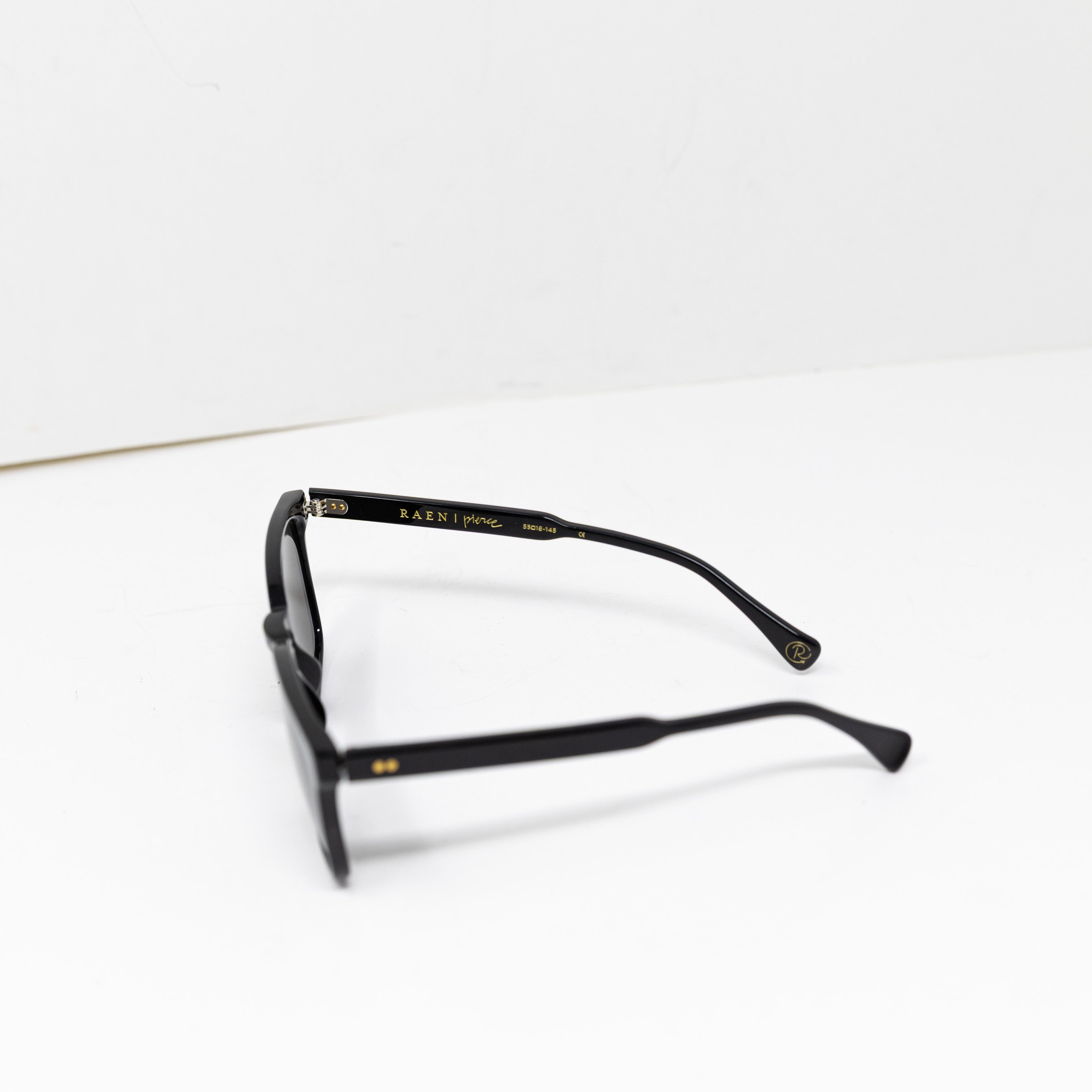 Raen Pierce Tall Square Lenses All Black Frames Sunglasses Accessory