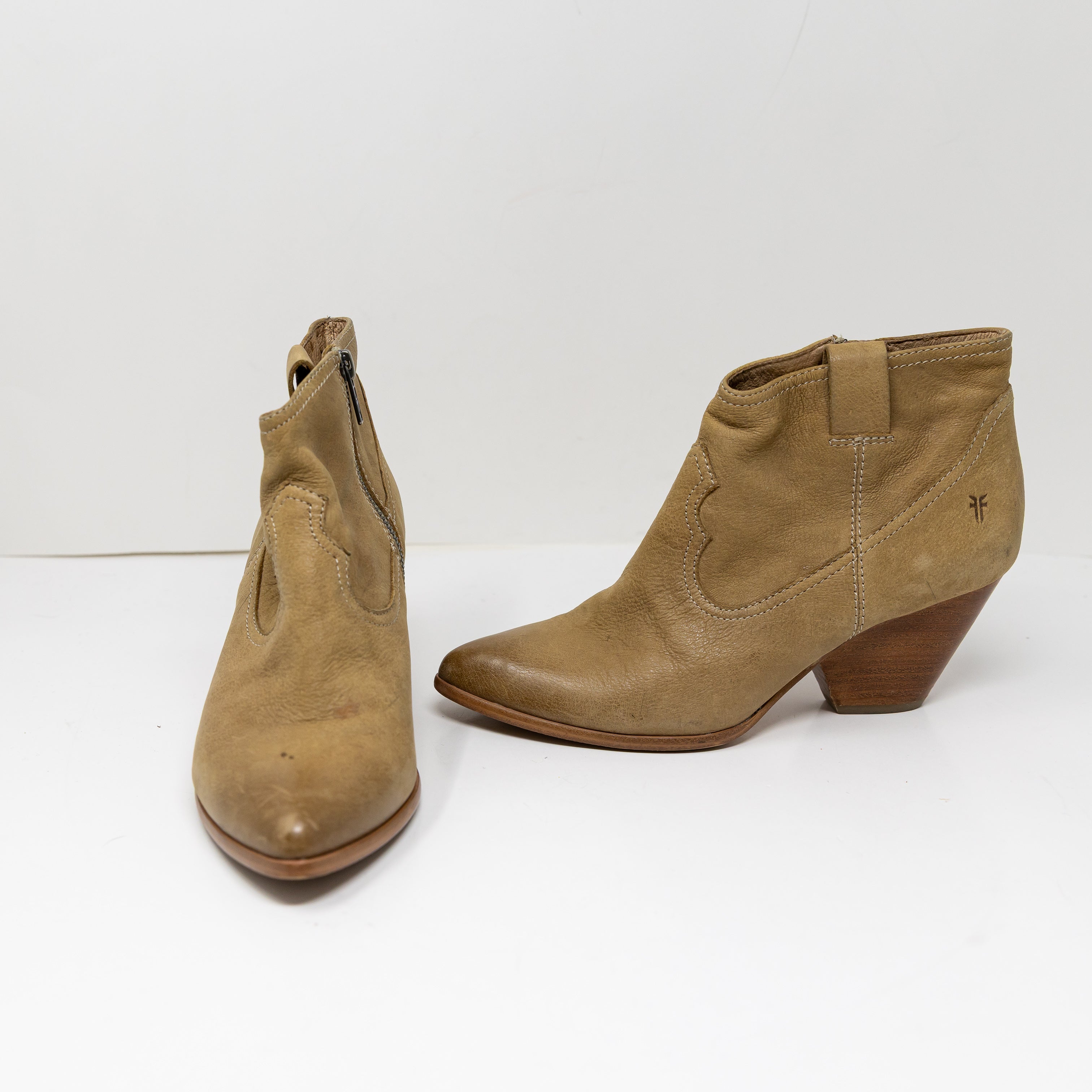 Frye Women's Reina Genuine Suede Leather Ankle Stacked Heel Booties Shoes Brown