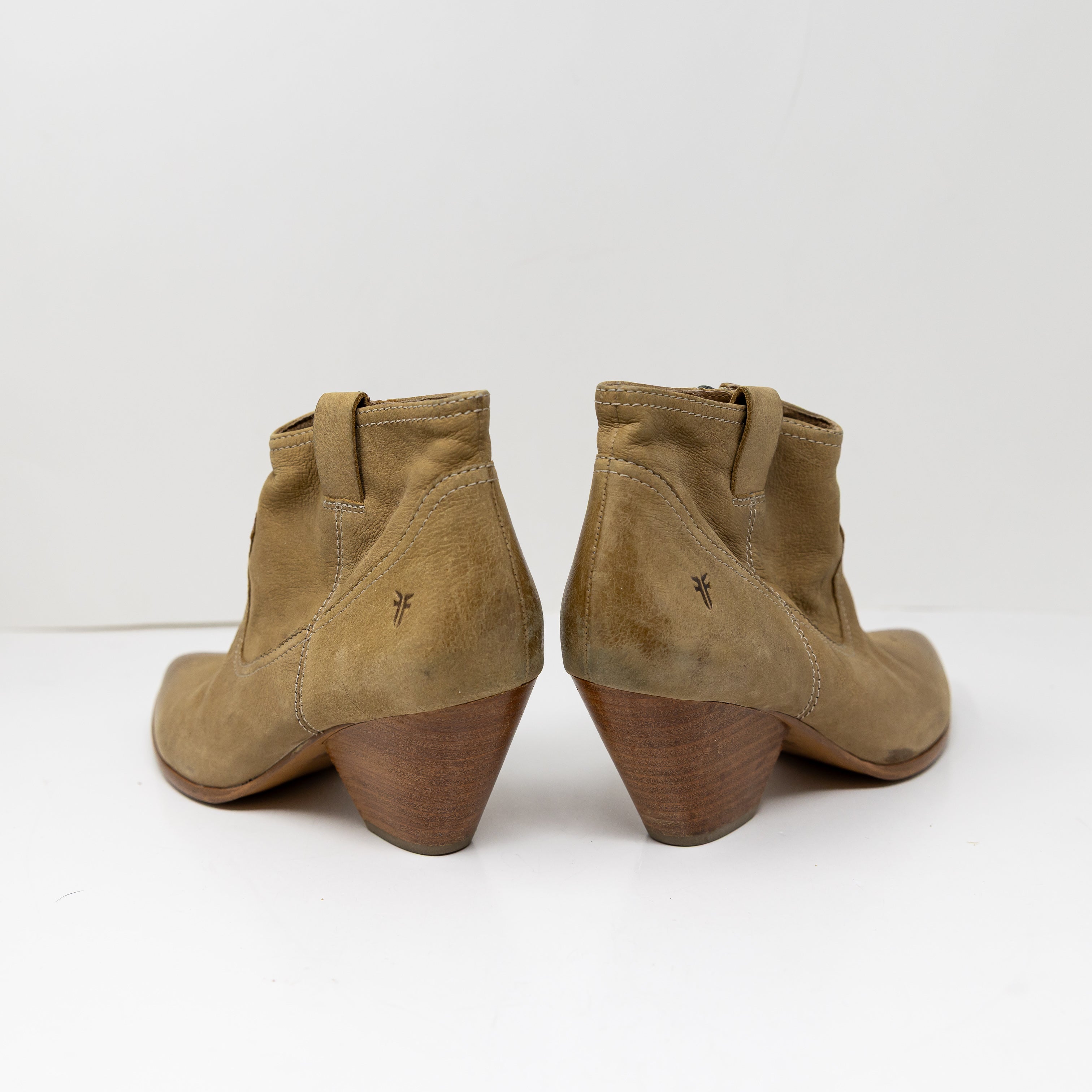 Frye Women's Reina Genuine Suede Leather Ankle Stacked Heel Booties Shoes Brown