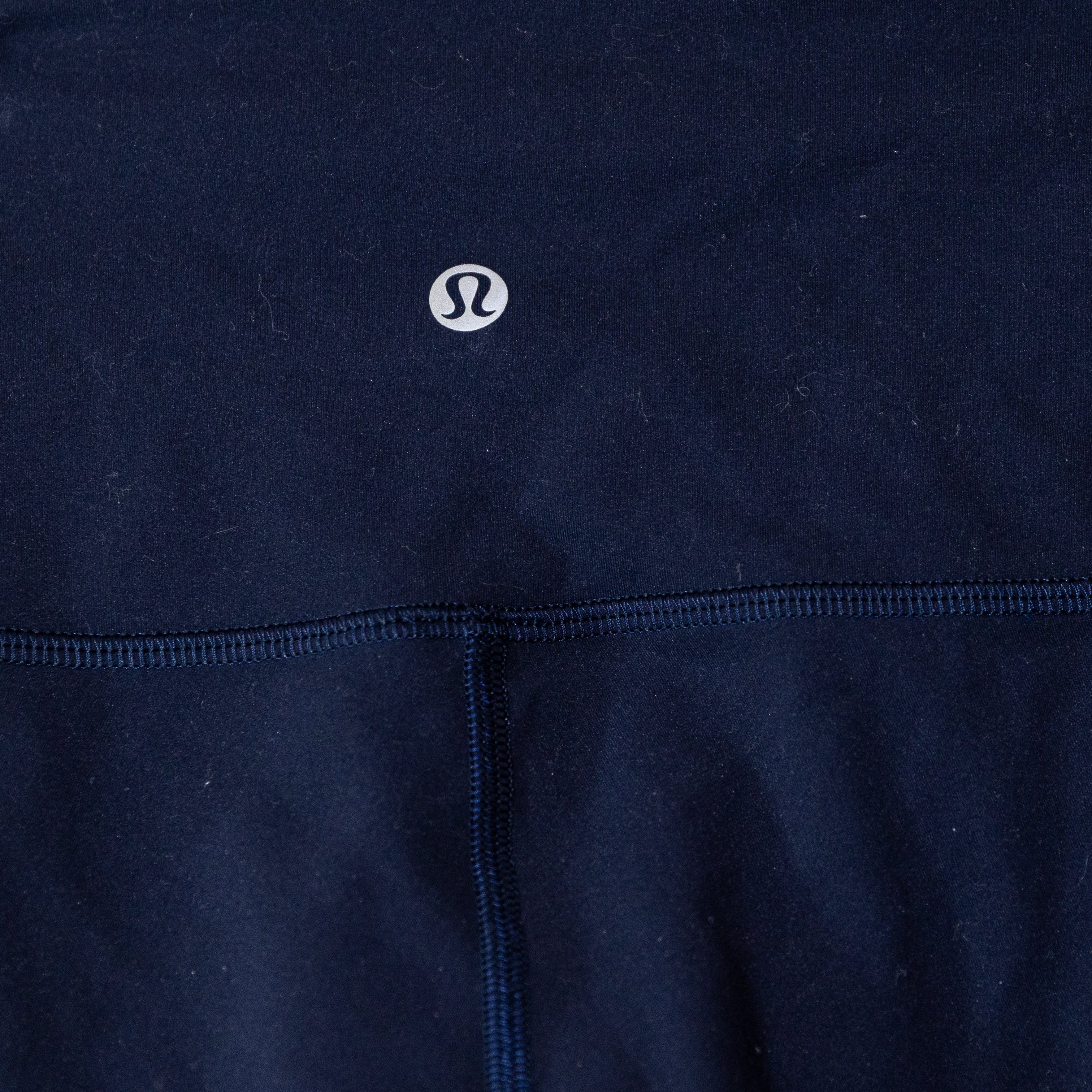 Lululemon Women's Wunder Train High Rise Athletic Work Out Bike Short 8" Navy 4