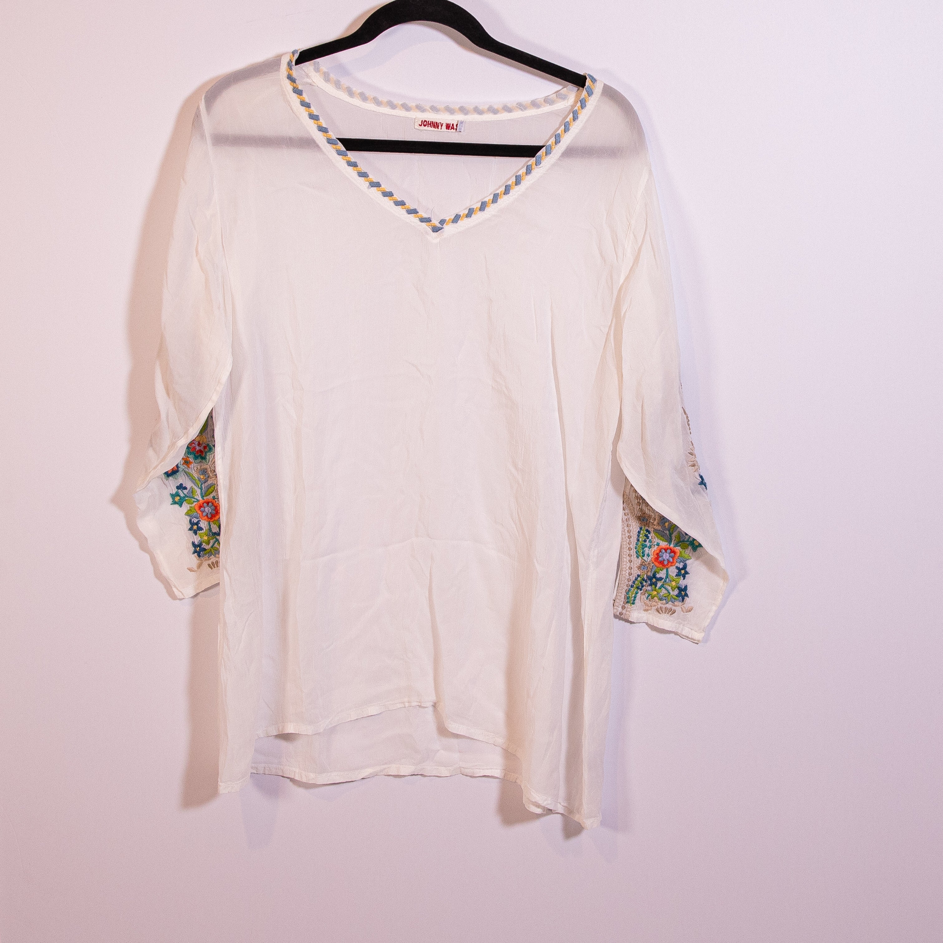 Johnny Was Floral Flower Embroidered Quarter Sleeve Tunic Blouse Ivory M