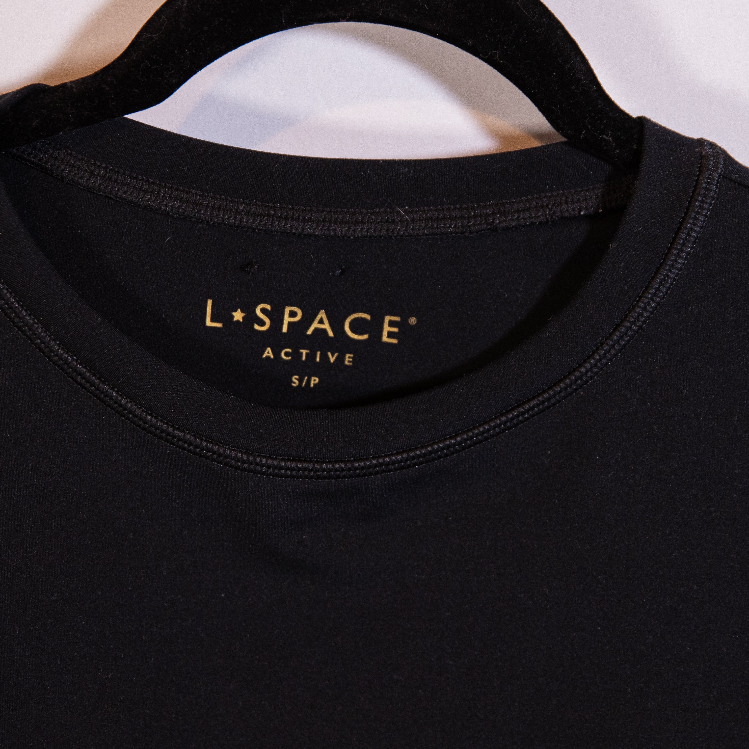 L*Space Active Aim High Crew Neck Long Sleeve Crop Top Solid Black Small