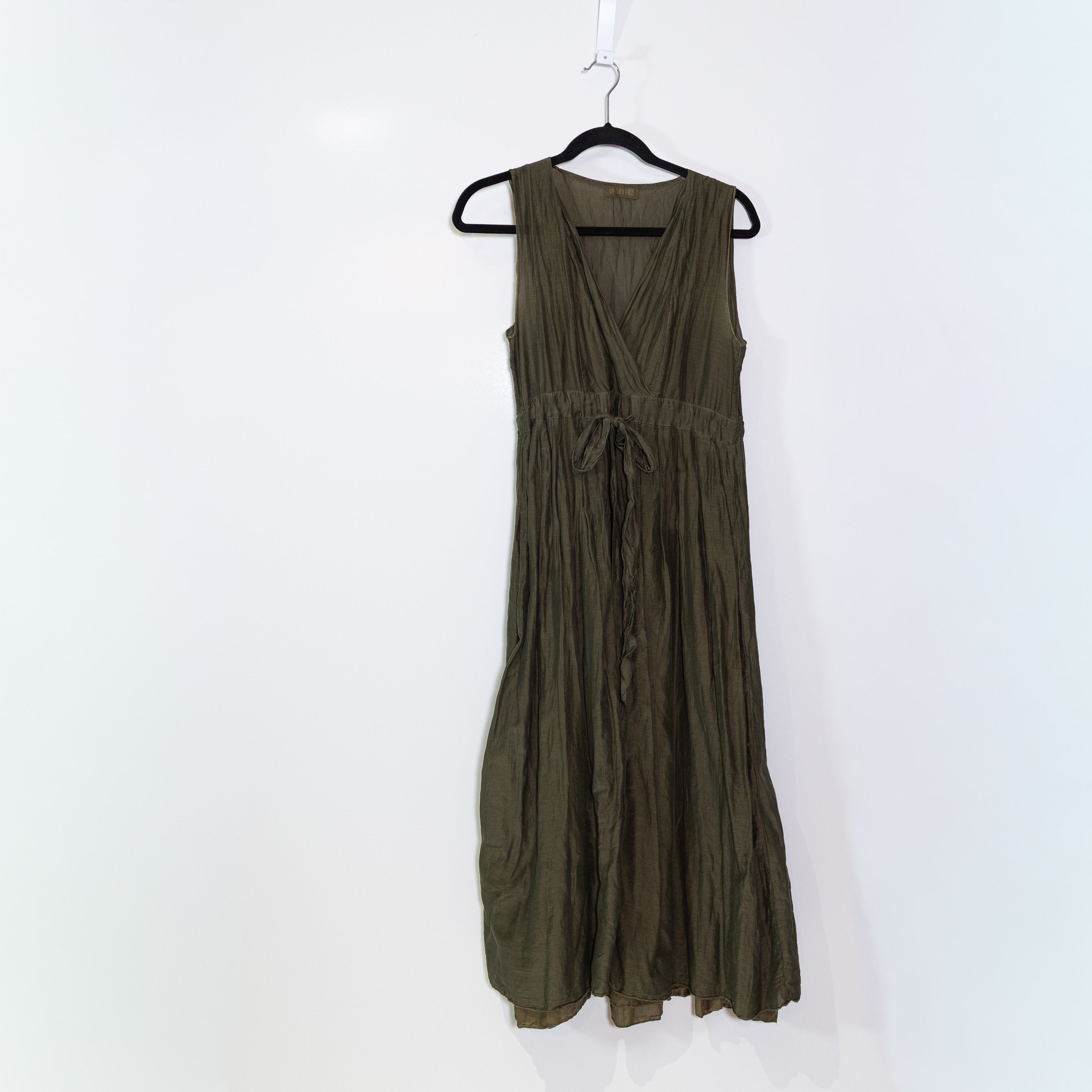 CP Shades Cotton Silk Lightweight Woven Pleated VNeck Sleeveless Tie Waist Dress
