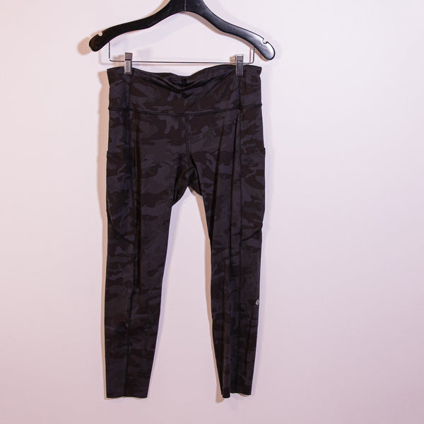 Lululemon Fast and Free High-Rise Crop II 23" Incognito Camo Multi Grey Leggings