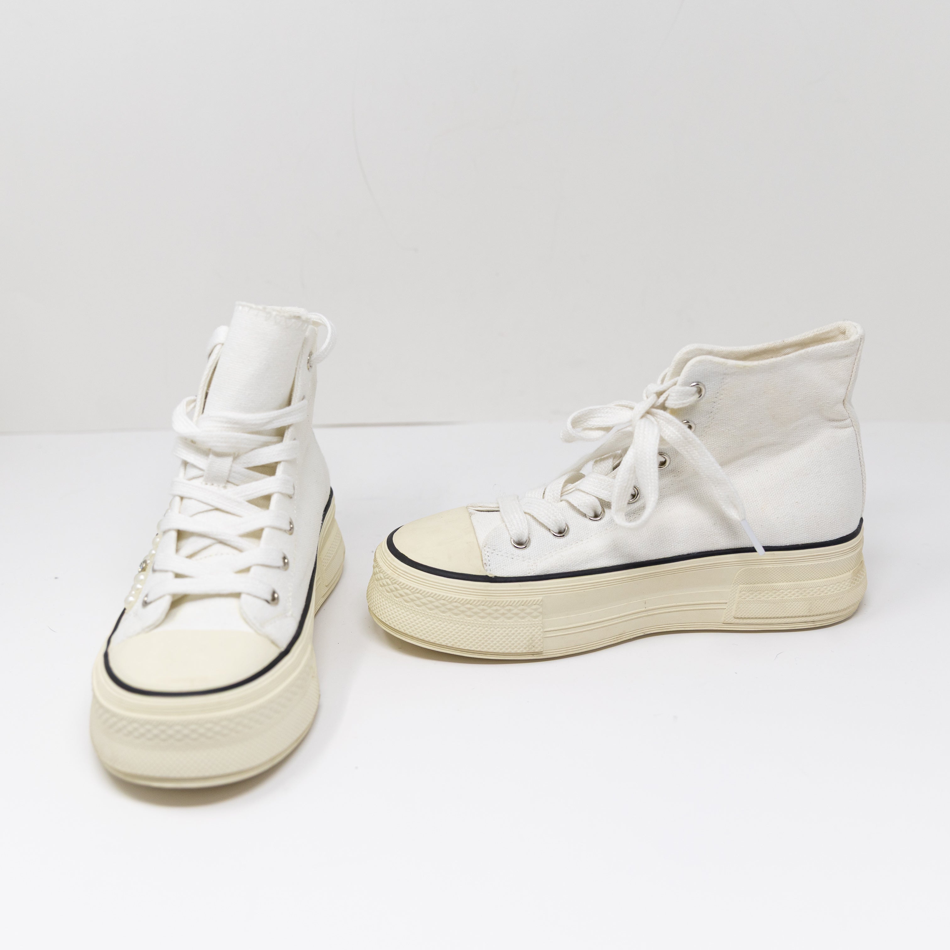 NEW Azalea Wang Saisha Pearl Crystal Beaded High Top Platform Sneaker Shoes 7