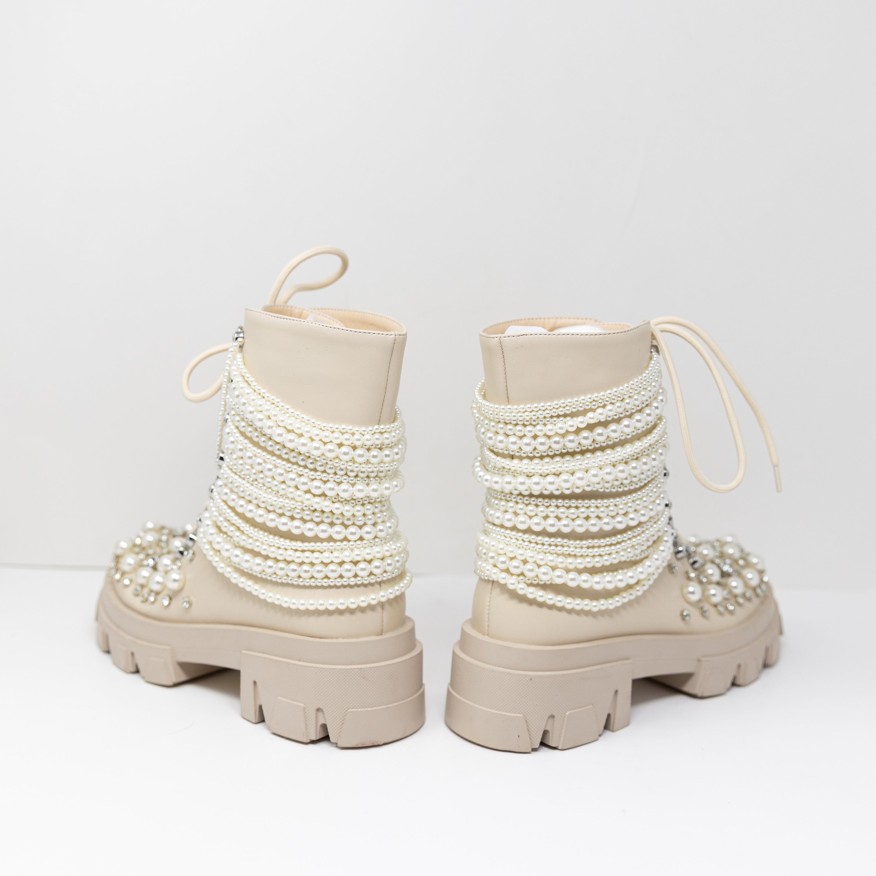 NEW Azalea Wang Twinkley Faux Leather Pearl Rhinestone Embellished Boots Ivory 7