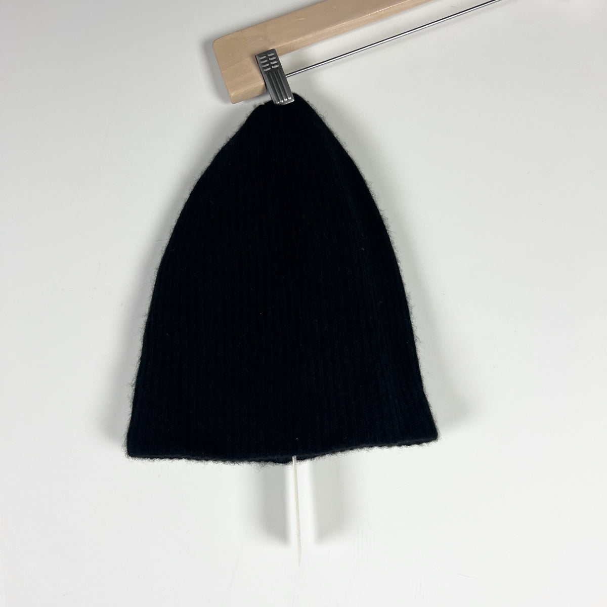 NEW White + Warren 100% Cashmere Plush Rib Beanie Hat Accessory Black