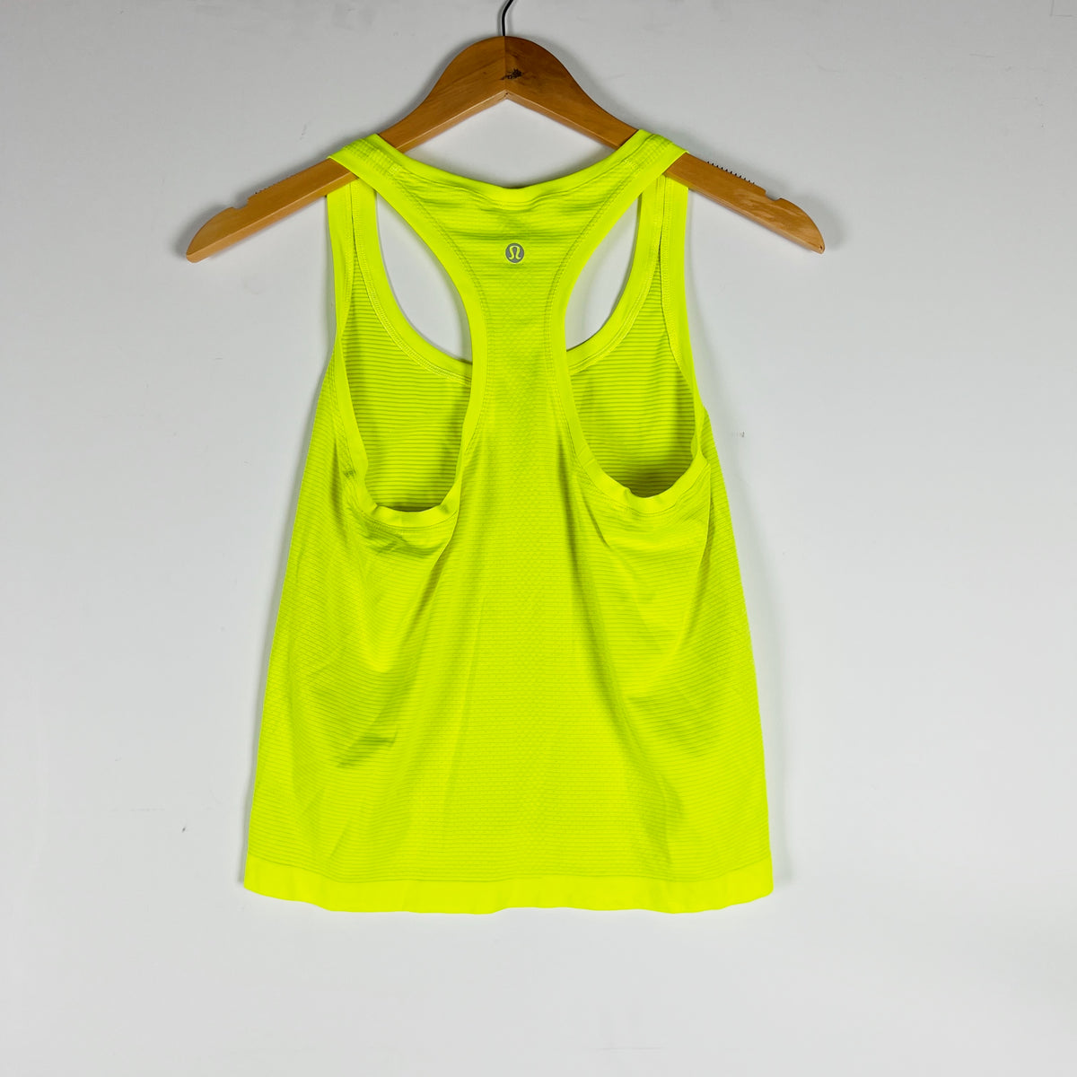 Lululemon Swiftly Tech Racerback Athletic Work Out Tank Top Highlight Yellow 6