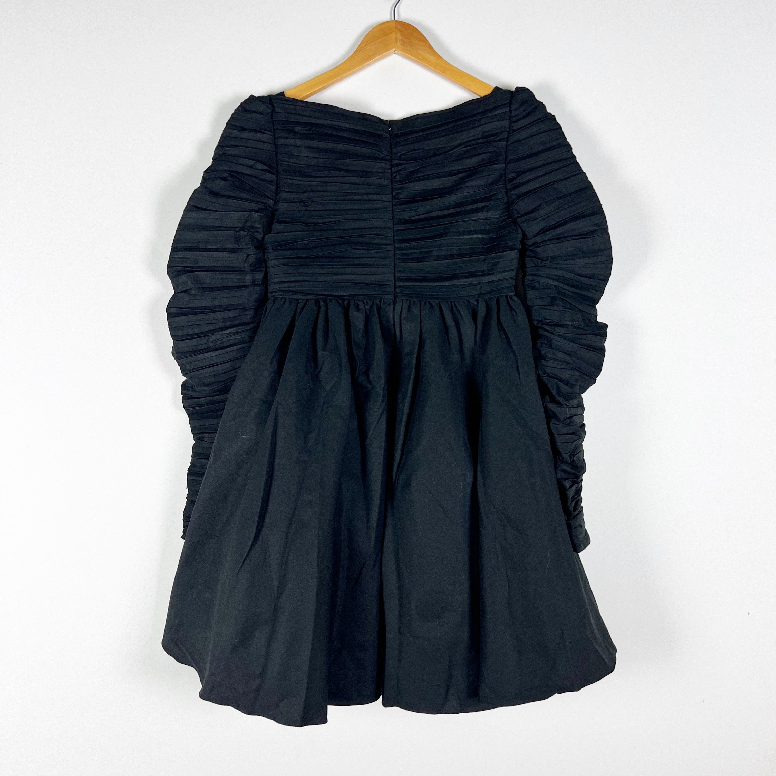 Few Moda Daphne Structured Square Neck Ruched Long Sleeve Mini Dress Black XS