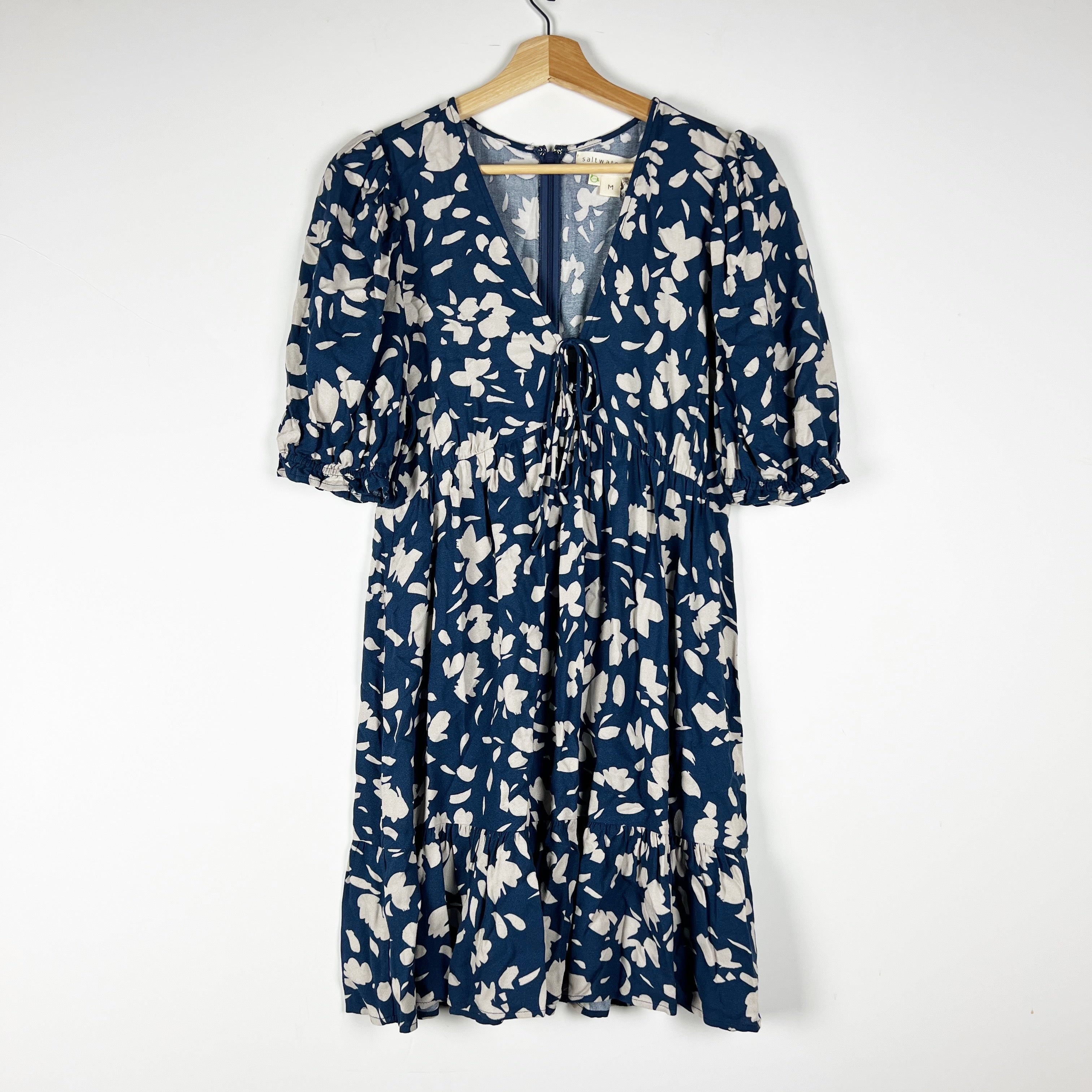 NEW Saltwater Luxe Kamden Abstract Indigo Print Pattern Mini Dress Medium