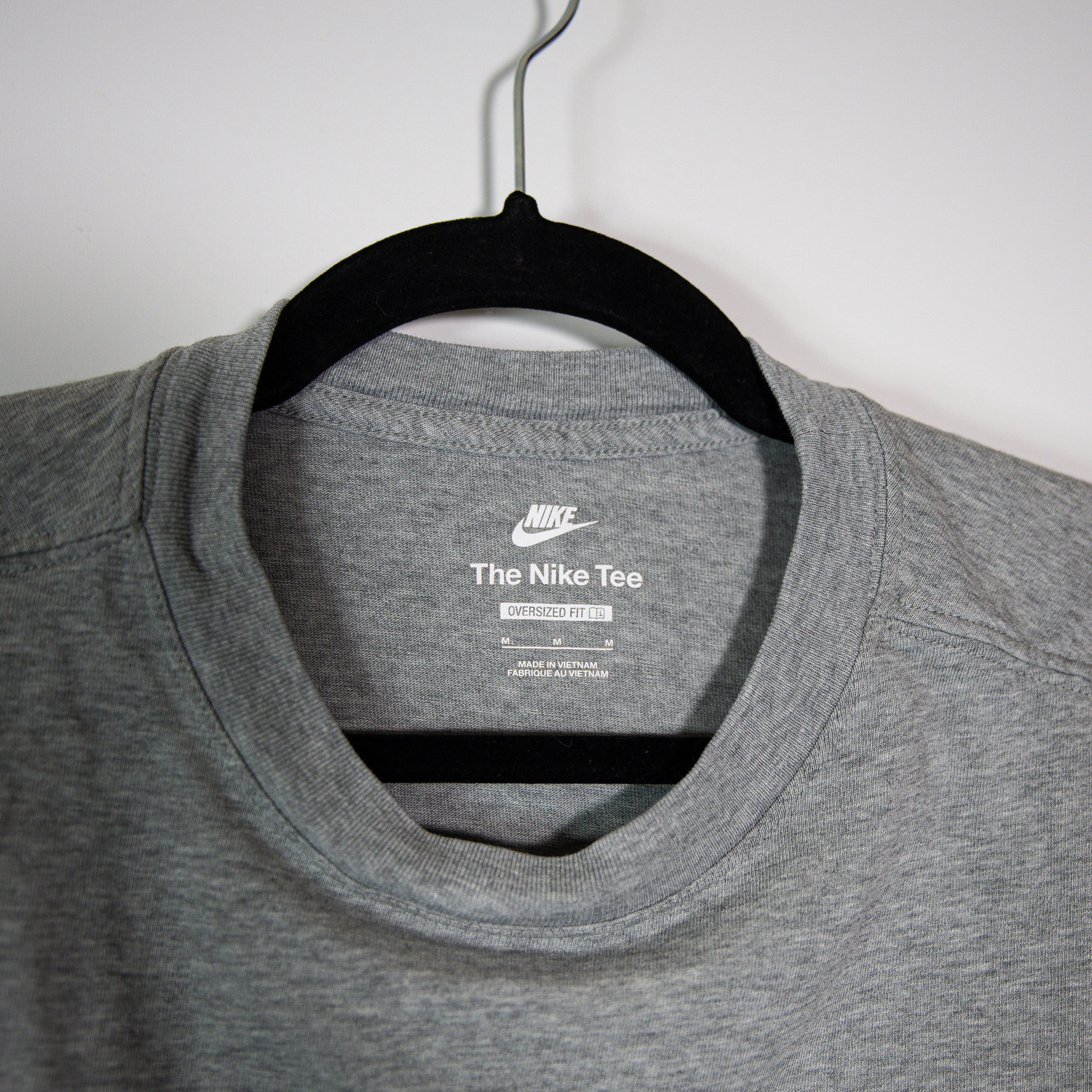 Nike Women's The Nike Tee Oversized Fit Cotton Graphic Print Tee Shirt Gray M