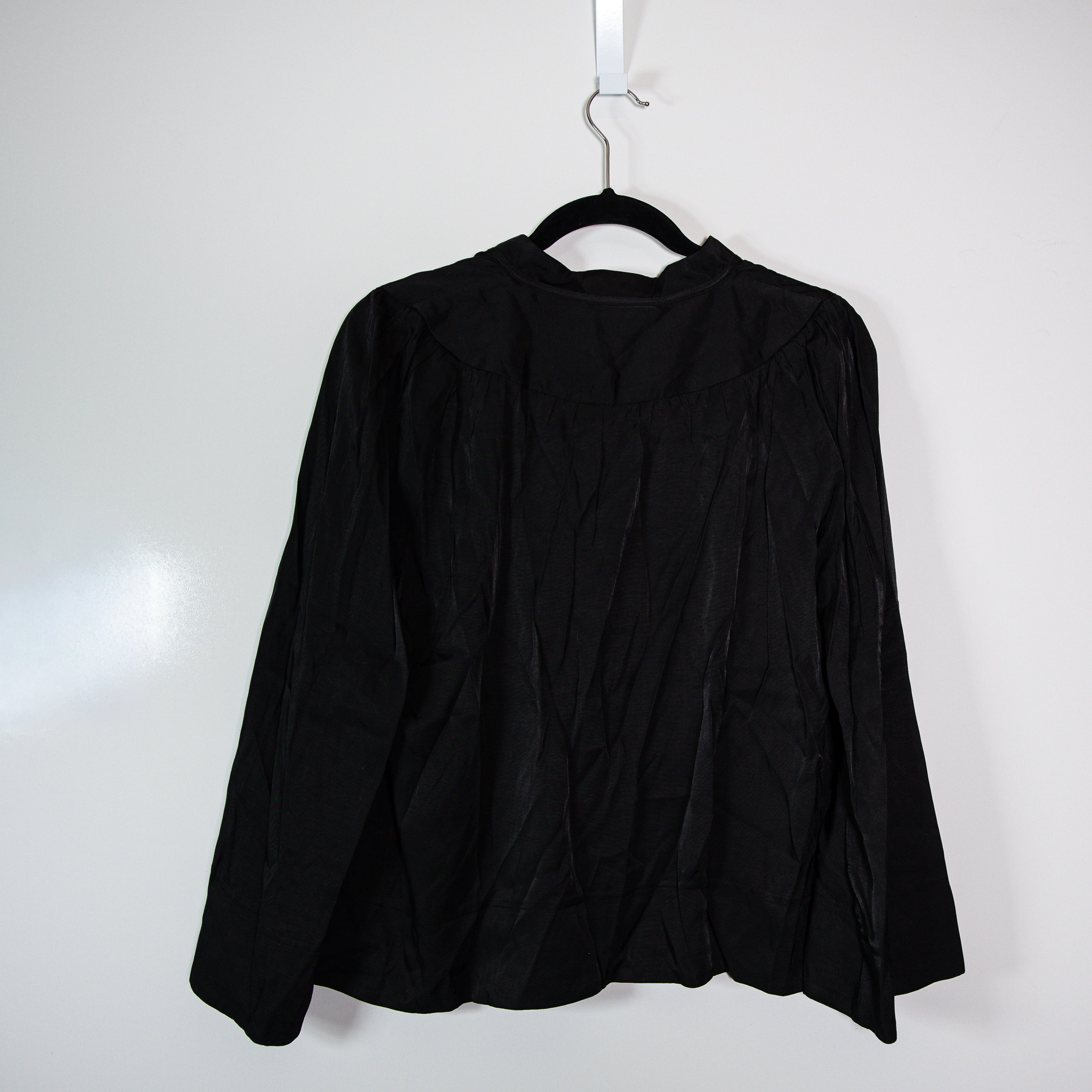 NEW Pomander Place Tuckernuck Phillipa V Neck Pleated Long Sleeve Blouse Black L