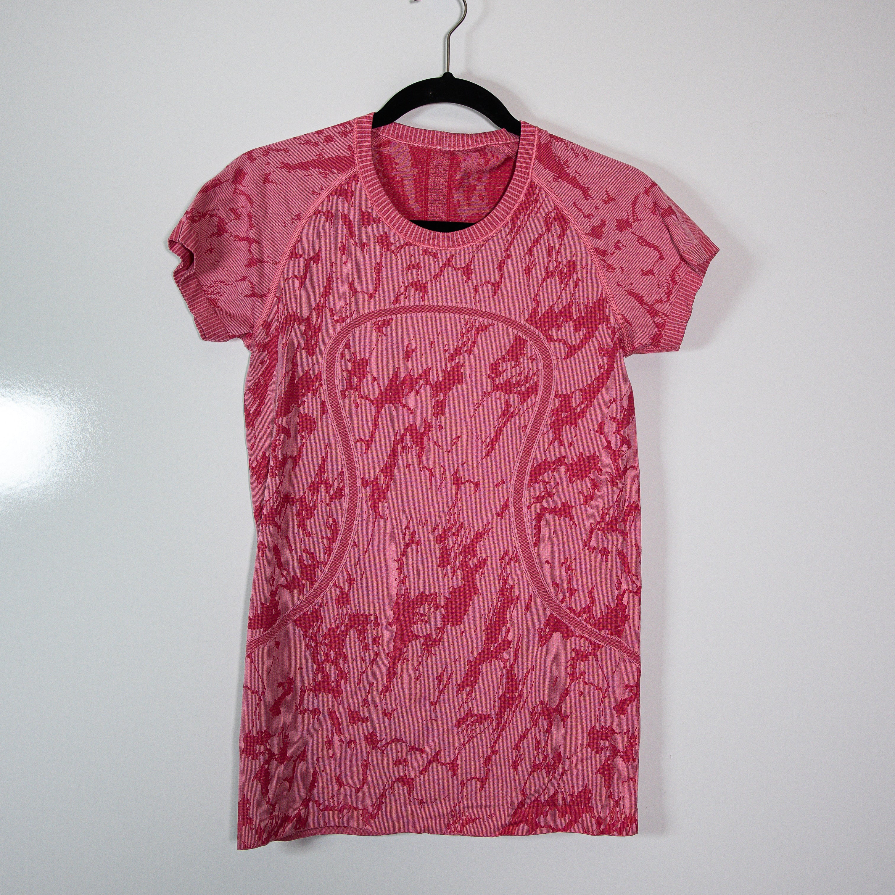 Lululemon Swiftly Tech Short Sleeve Crew Heathered Bon Bon Pink Tee Shirt 8