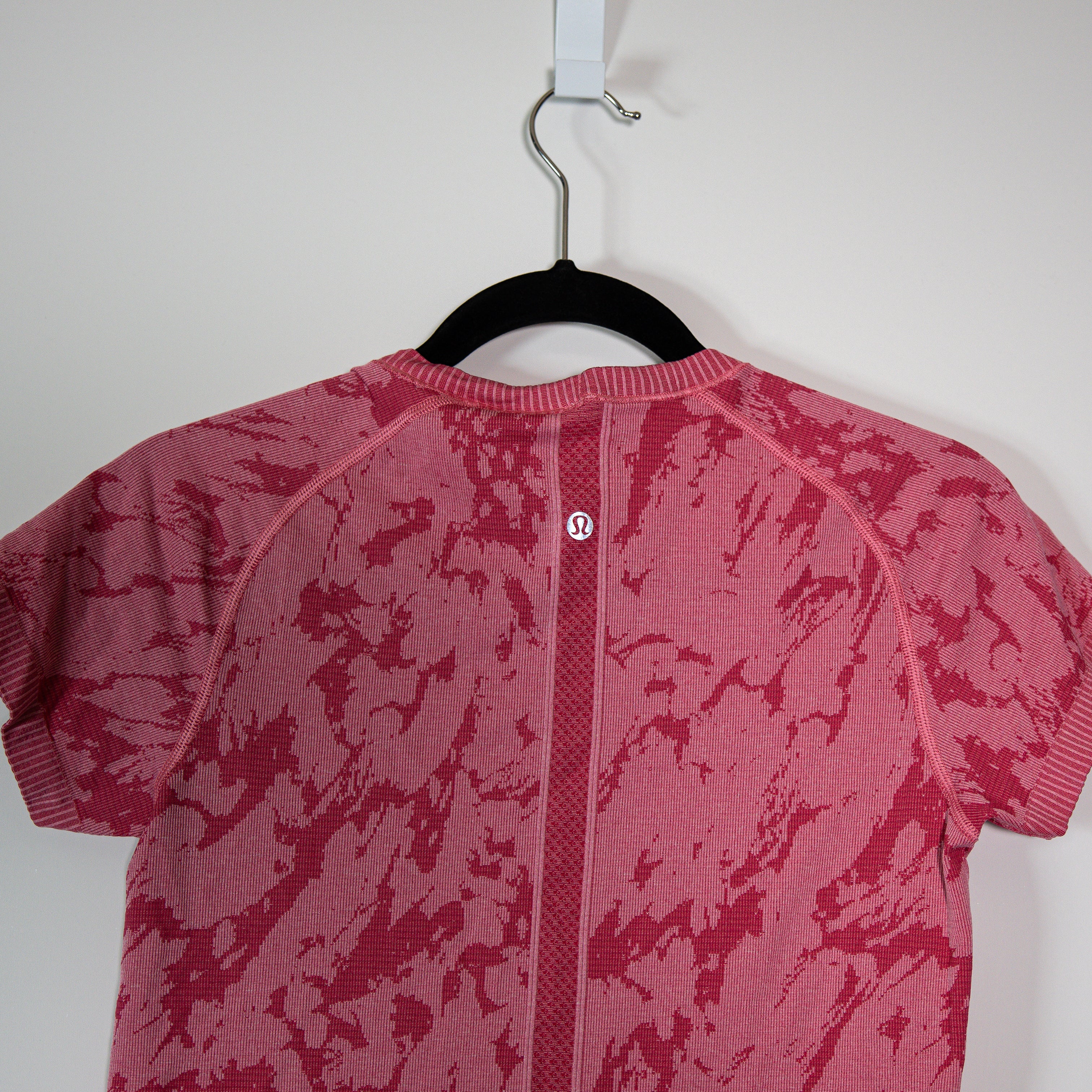 Lululemon Swiftly Tech Short Sleeve Crew Heathered Bon Bon Pink Tee Shirt 8