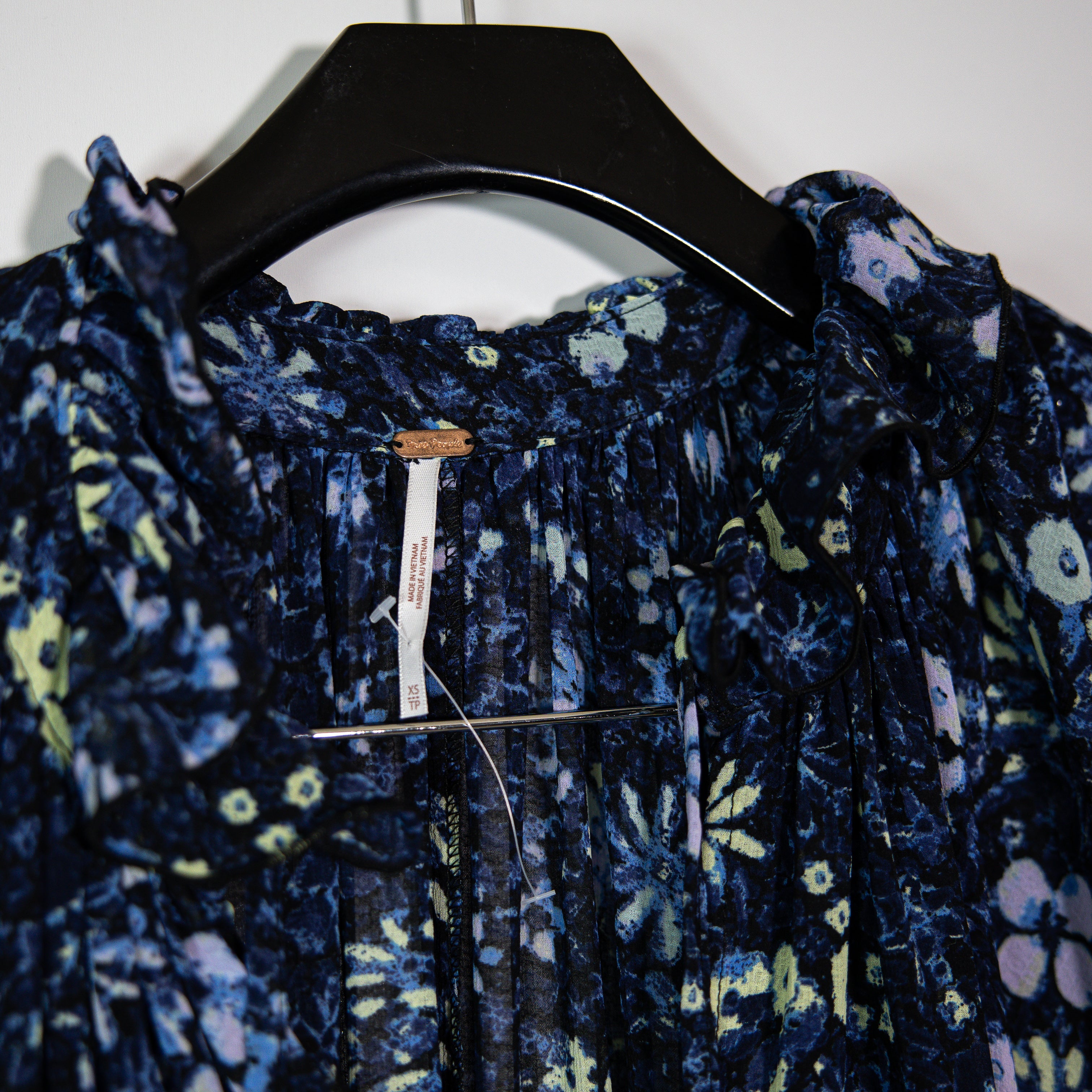 Free People Feeling Groovy Blue Floral Flower Border Print Chiffon Maxi Dress XS