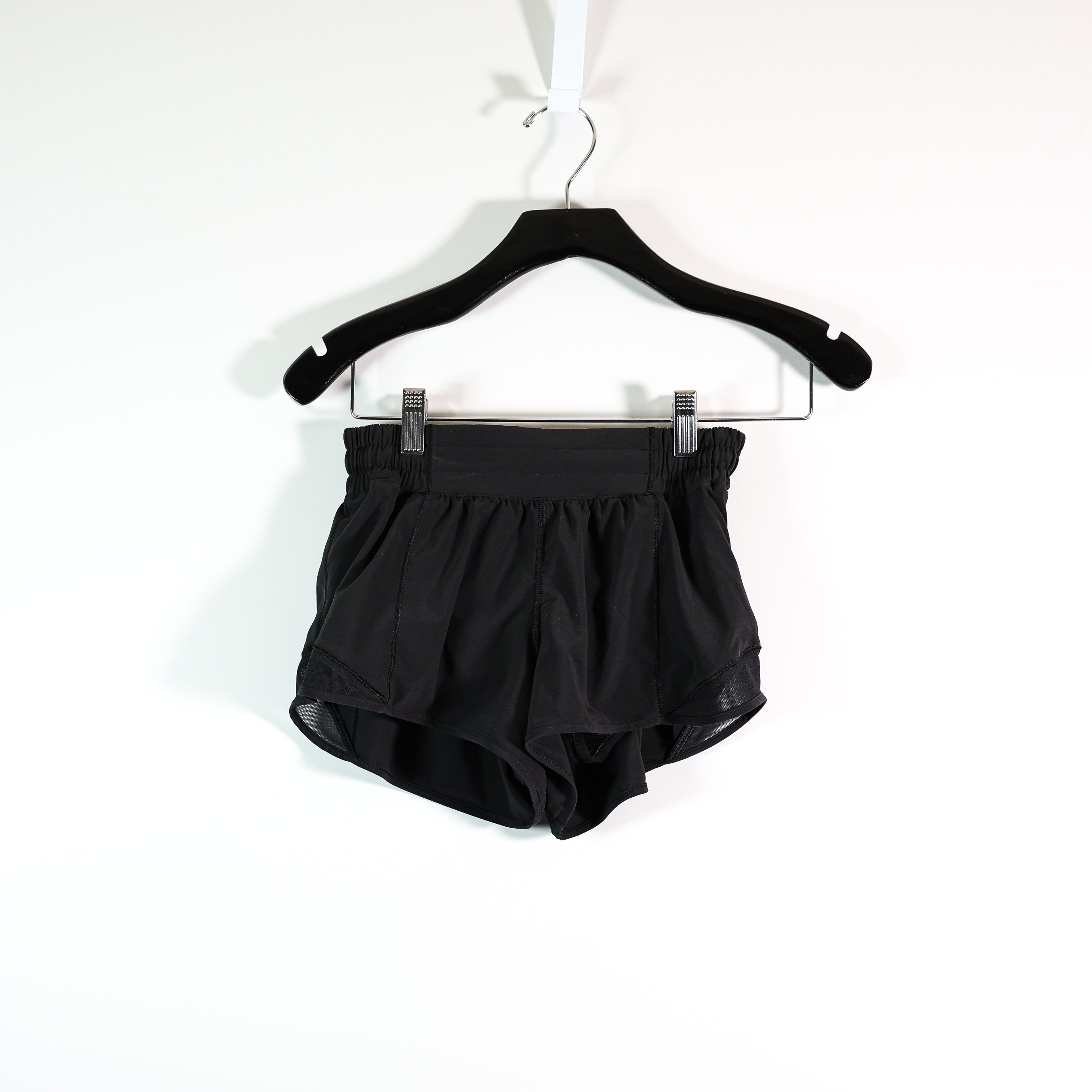 Lululemon Women's Hotty Hot Low Rise Athletic Work Out Running Short 2.5" Black