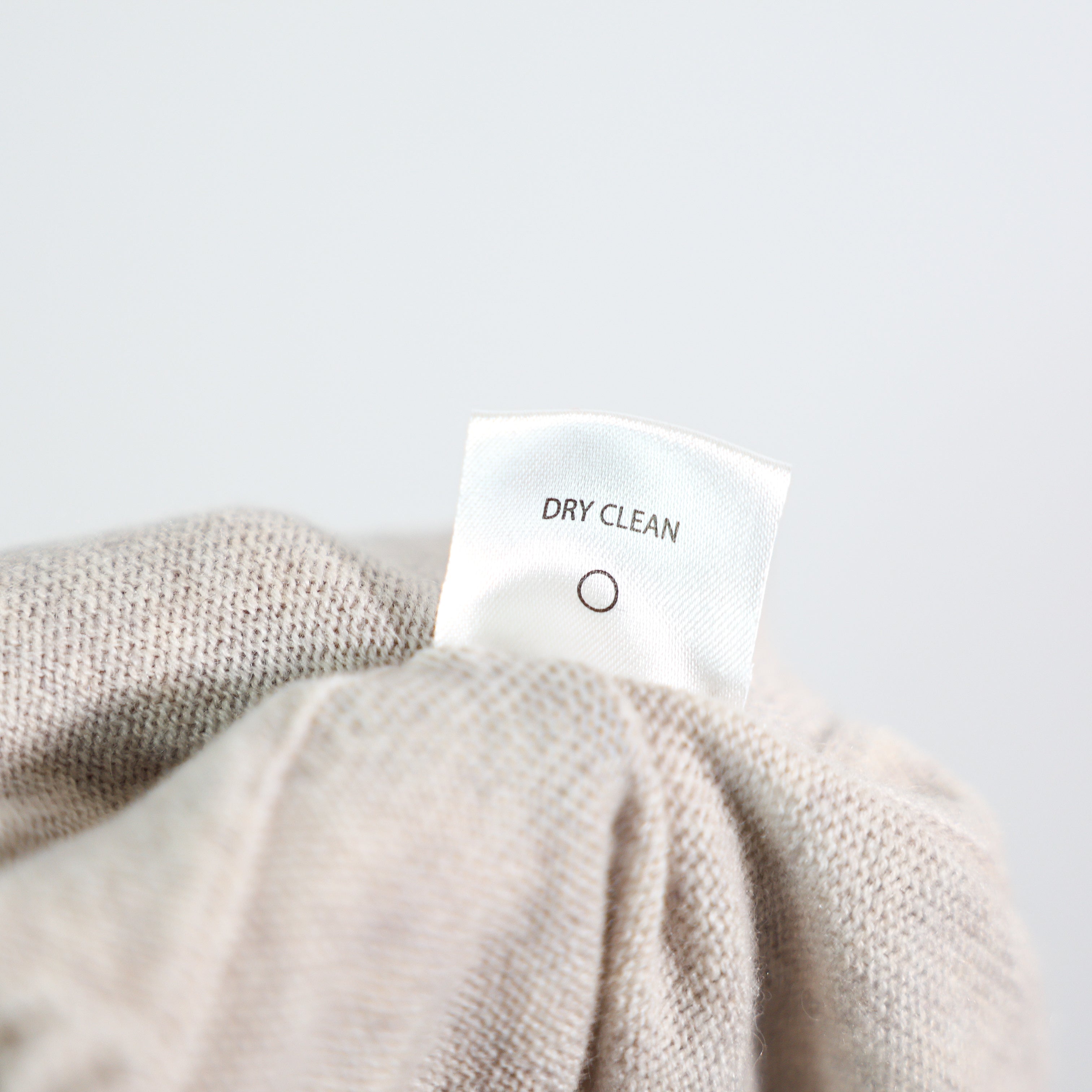 NEW SOH Cashmere Wool Sea Pearl Embellished Trim Sweater Knit Jogger Pants Gray