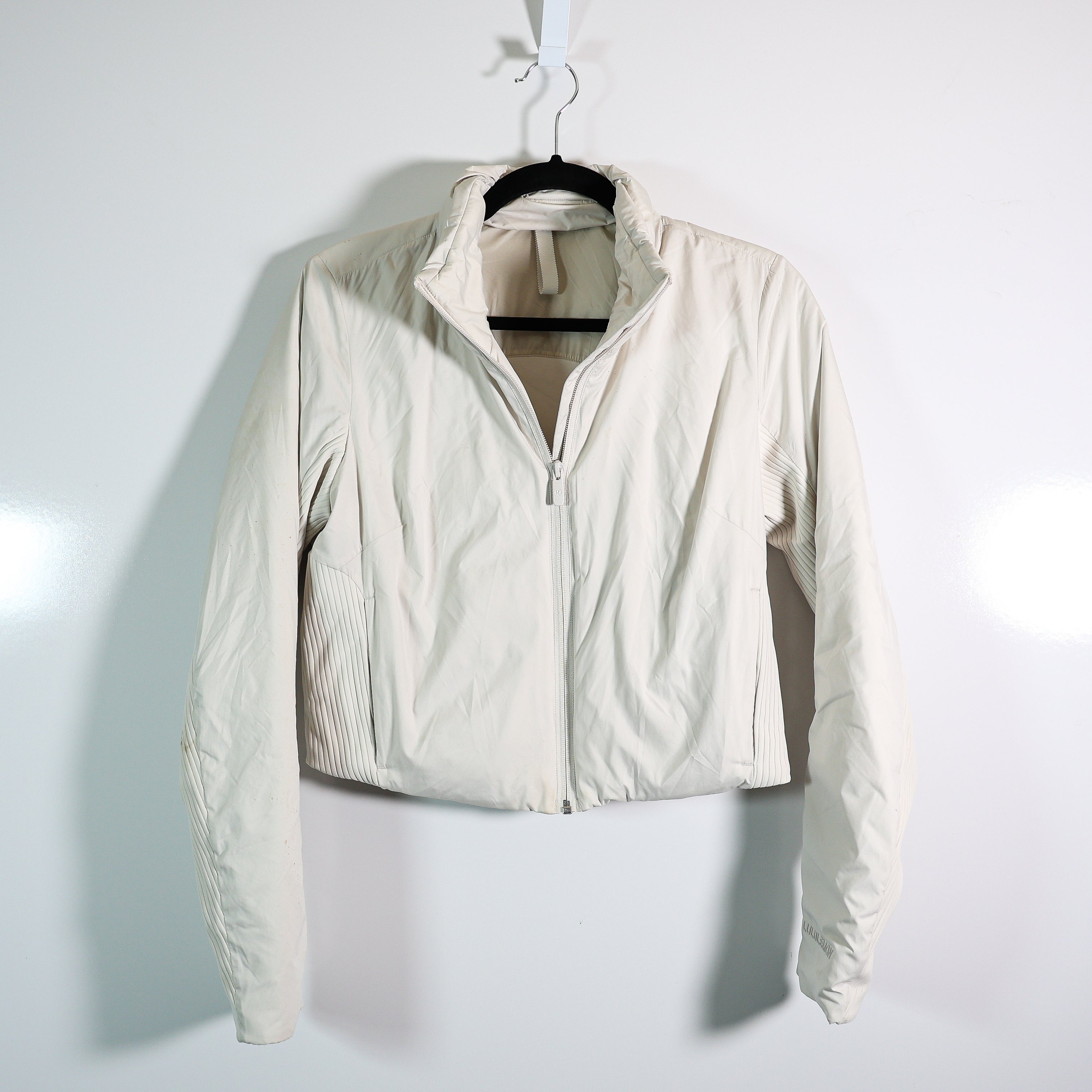 Lululemon SoftMatte Insulated Cropped Full Zip Lightweight Jacket White Opal 6