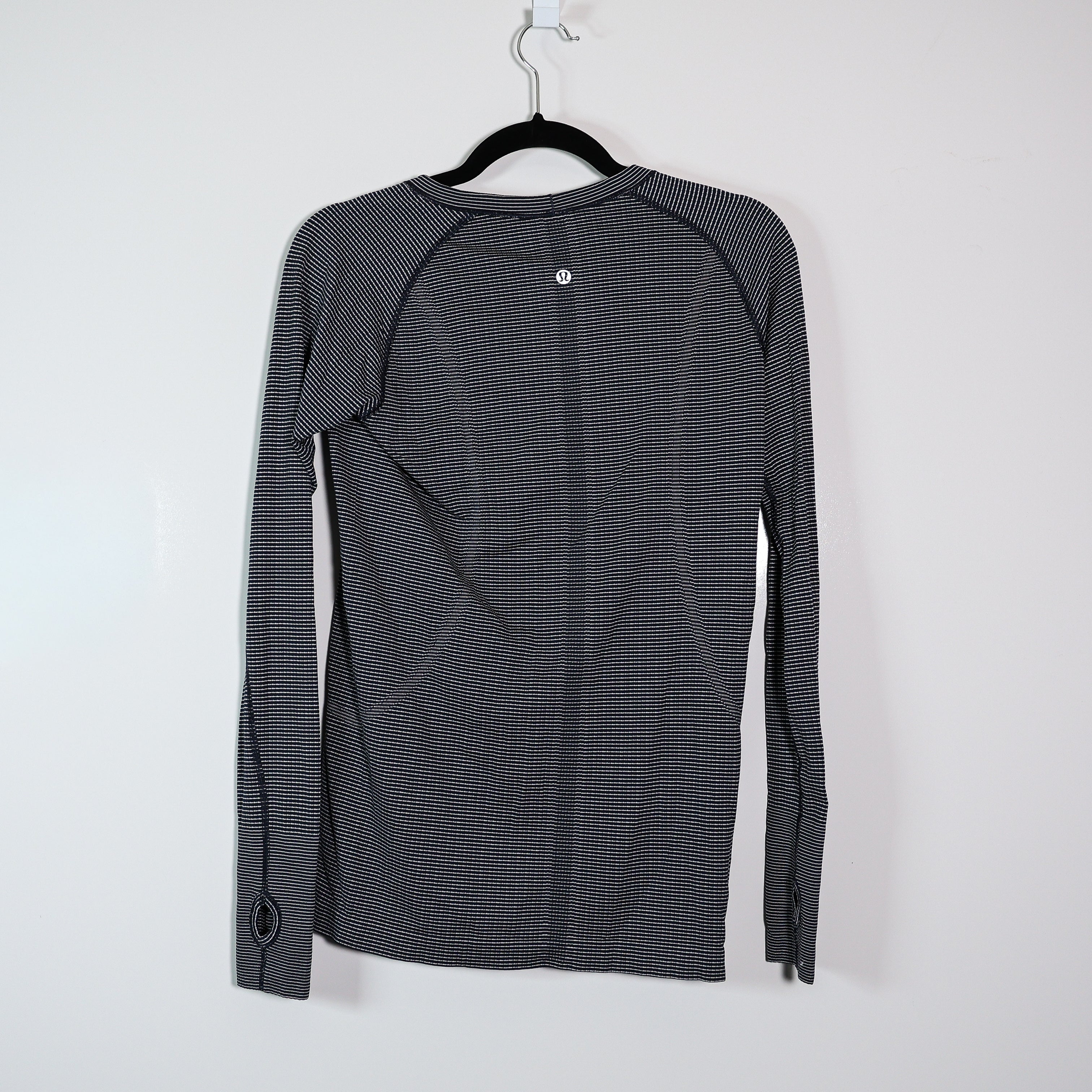 Lululemon Women's Swiftly Tech Long Sleeve Crew Neck True Navy White Shirt Top