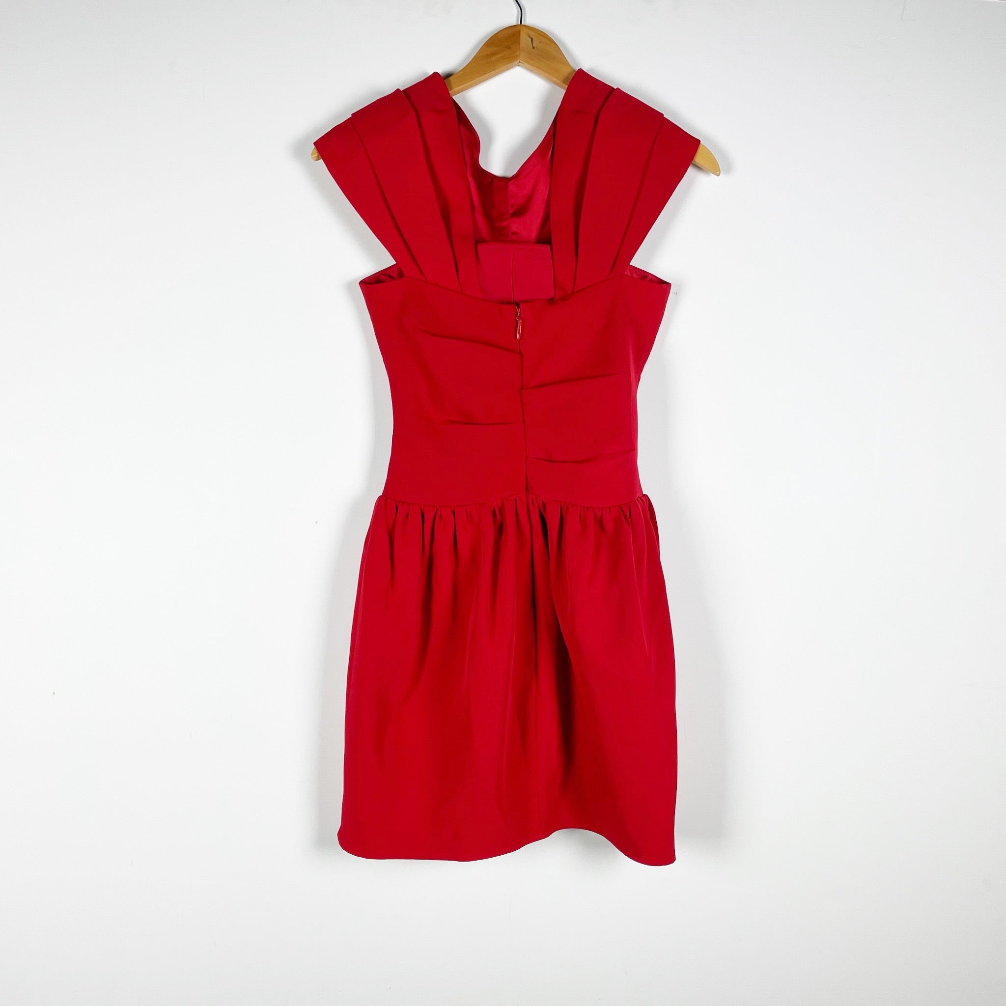 NEW Miss Circle Cait Red Off Shoulder Drop Waist Button Front Mini Dress XXS