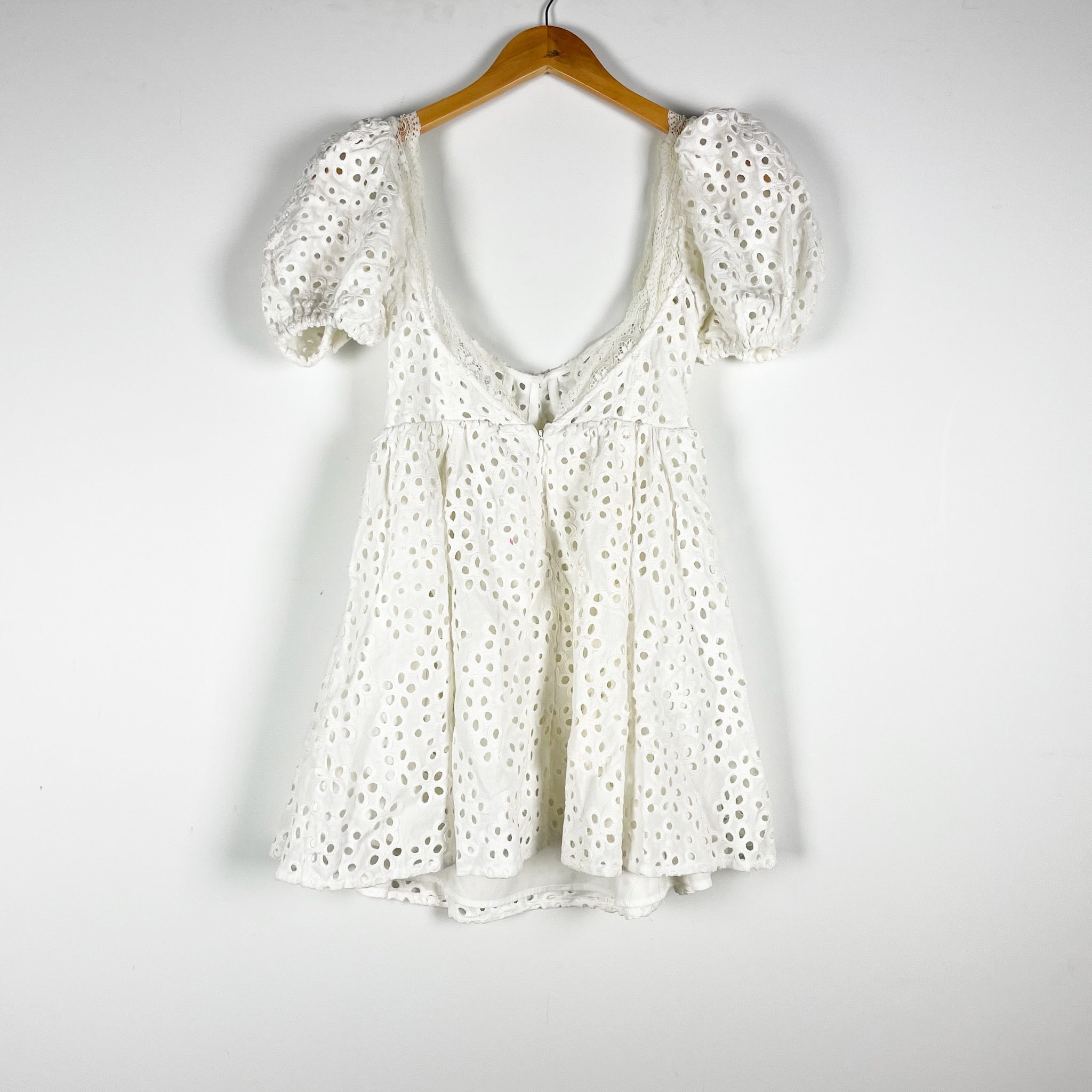 NEW For Love & Lemons Becca Linen Blend Puff Short Sleeve Eyelet Mini Dress XS