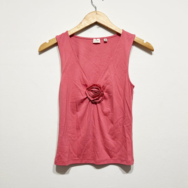 NEW Wilfred Aritzia Goodlux Bloom Top Deep V-Neck Top With Rosette Petunia Pink