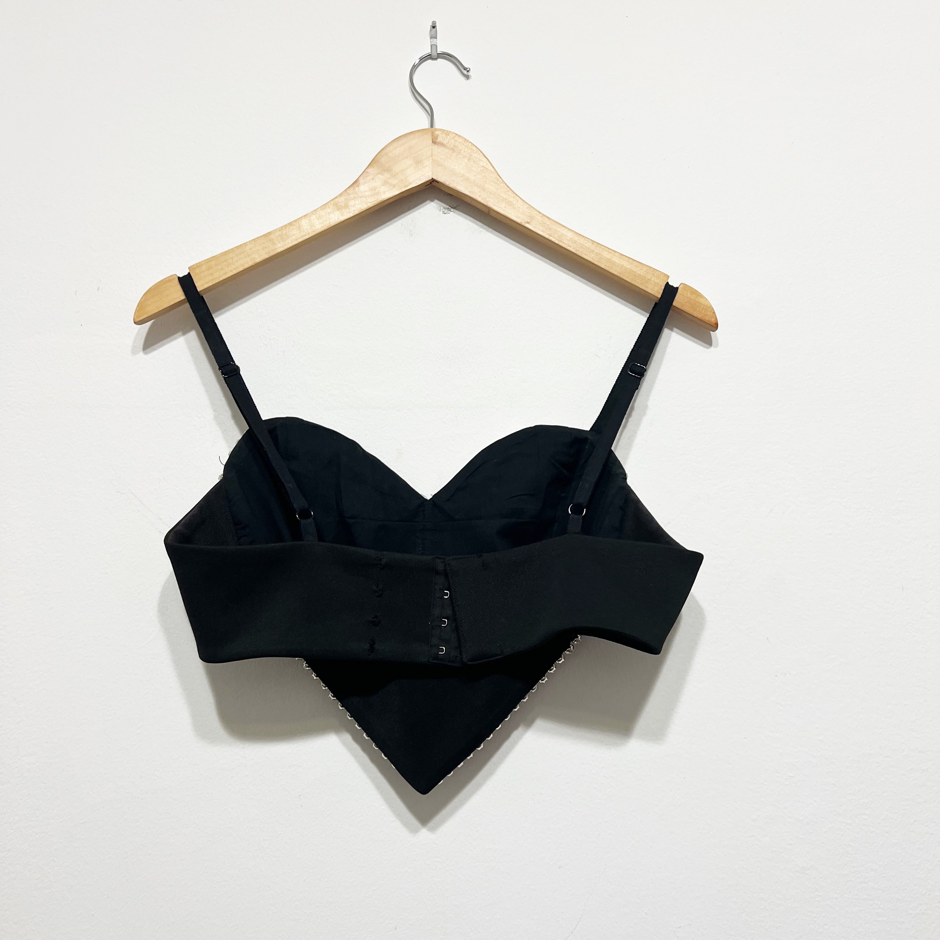 Area Crystal Jewel Diamond Heart Motif Outline Tank Crop Top Black Silver Small