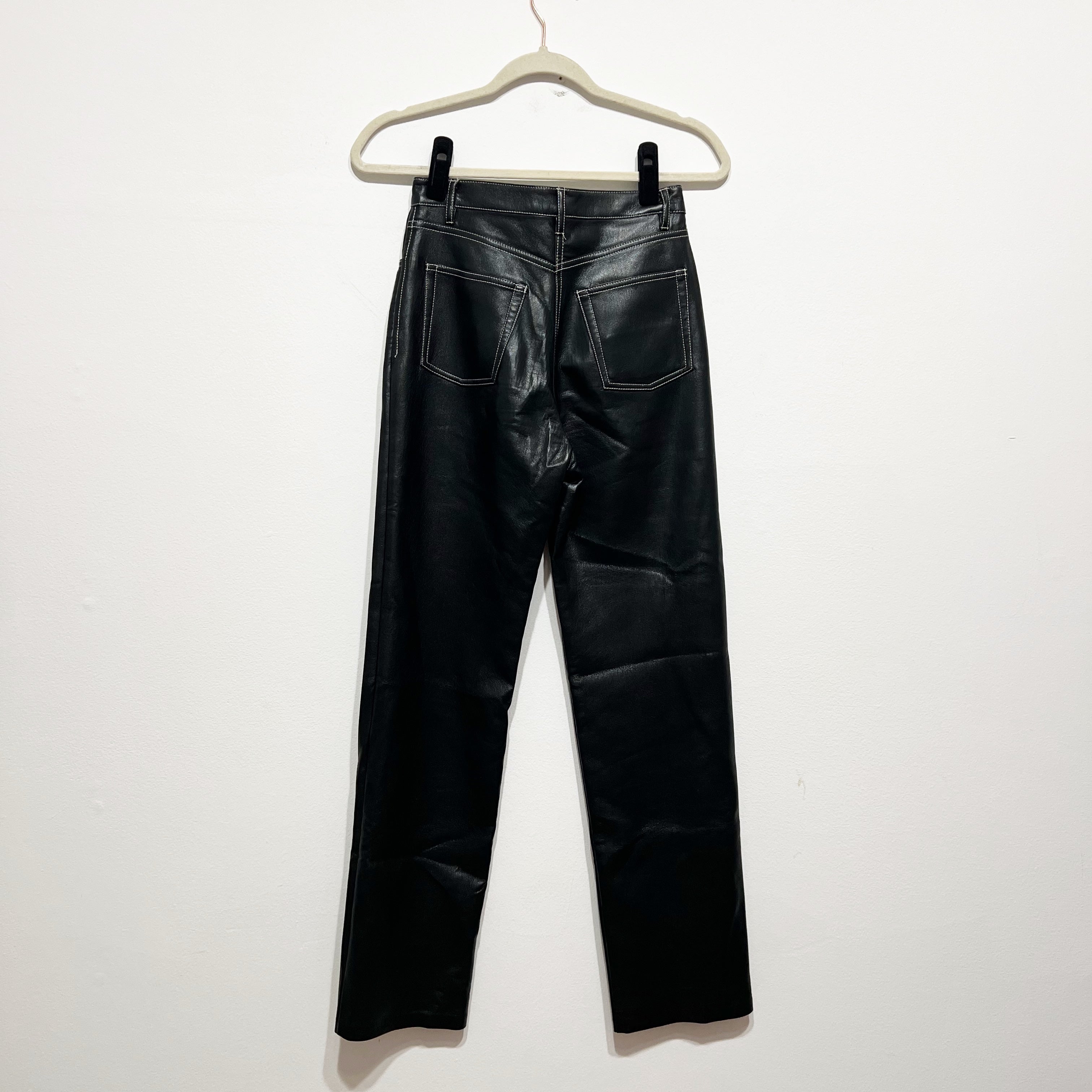 Wilfred Aritzia Melina Cropped Ankle Faux Vegan Leather Straight Leg Pants Black