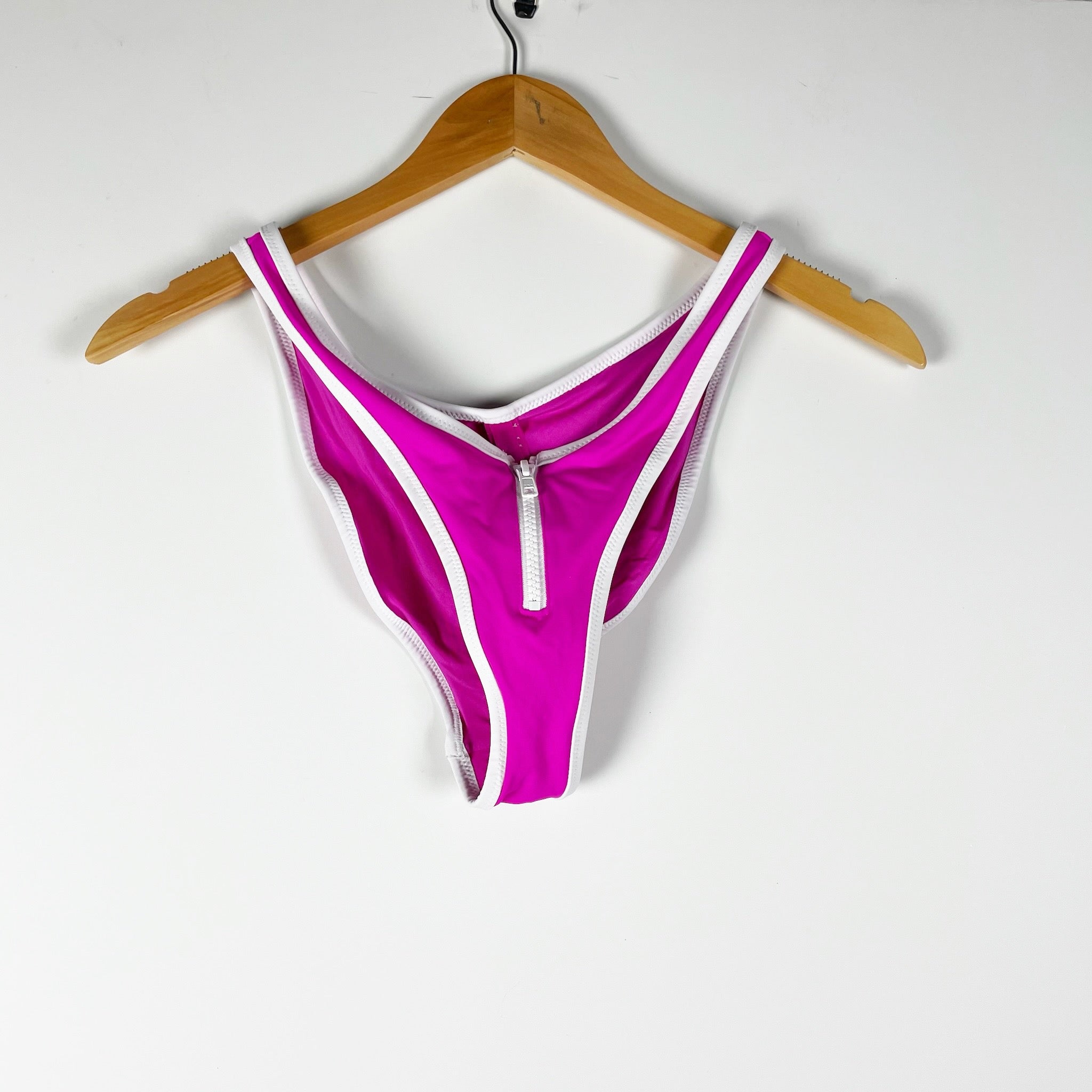 NEW Skims Sporty Zipper Swim Dipped Tanga Bathing Suit Bikini Bottom Hibiscus M