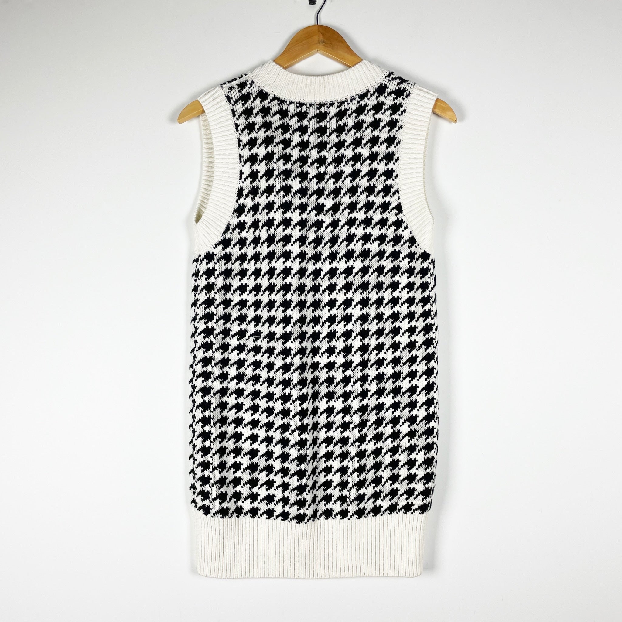 NEW Abercrombie & Fitch Cotton Knit Stretch V Neck Sleeveless Sweater Vest Black