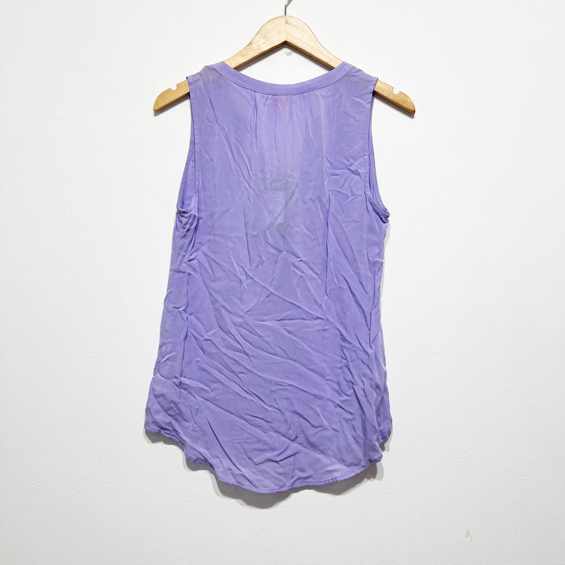 NEW Lilly Pulitzer Stacey Sleeveless V Neck Lightweight Blouse Lilac Verbena S