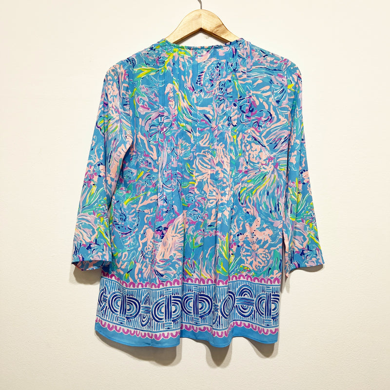 Lilly Pulitzer Marilina Pintuck Pleated V Neck Tassel Blouse All Together Now XS
