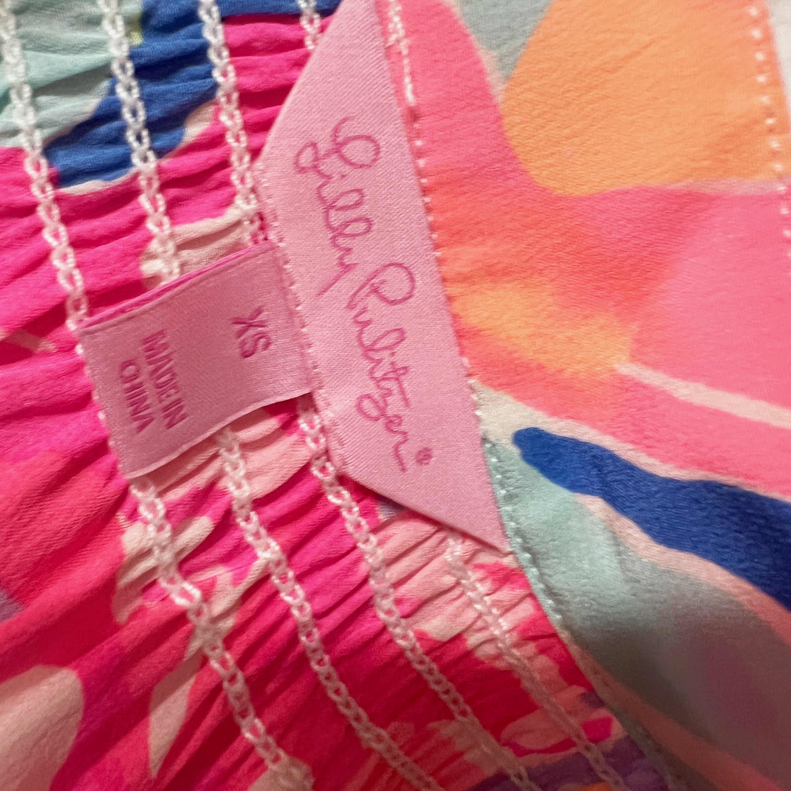 Lilly Pulitzer Bailey Silk Chiffon Sleeveless V Neck Blouse Shirt Playa Hermosa