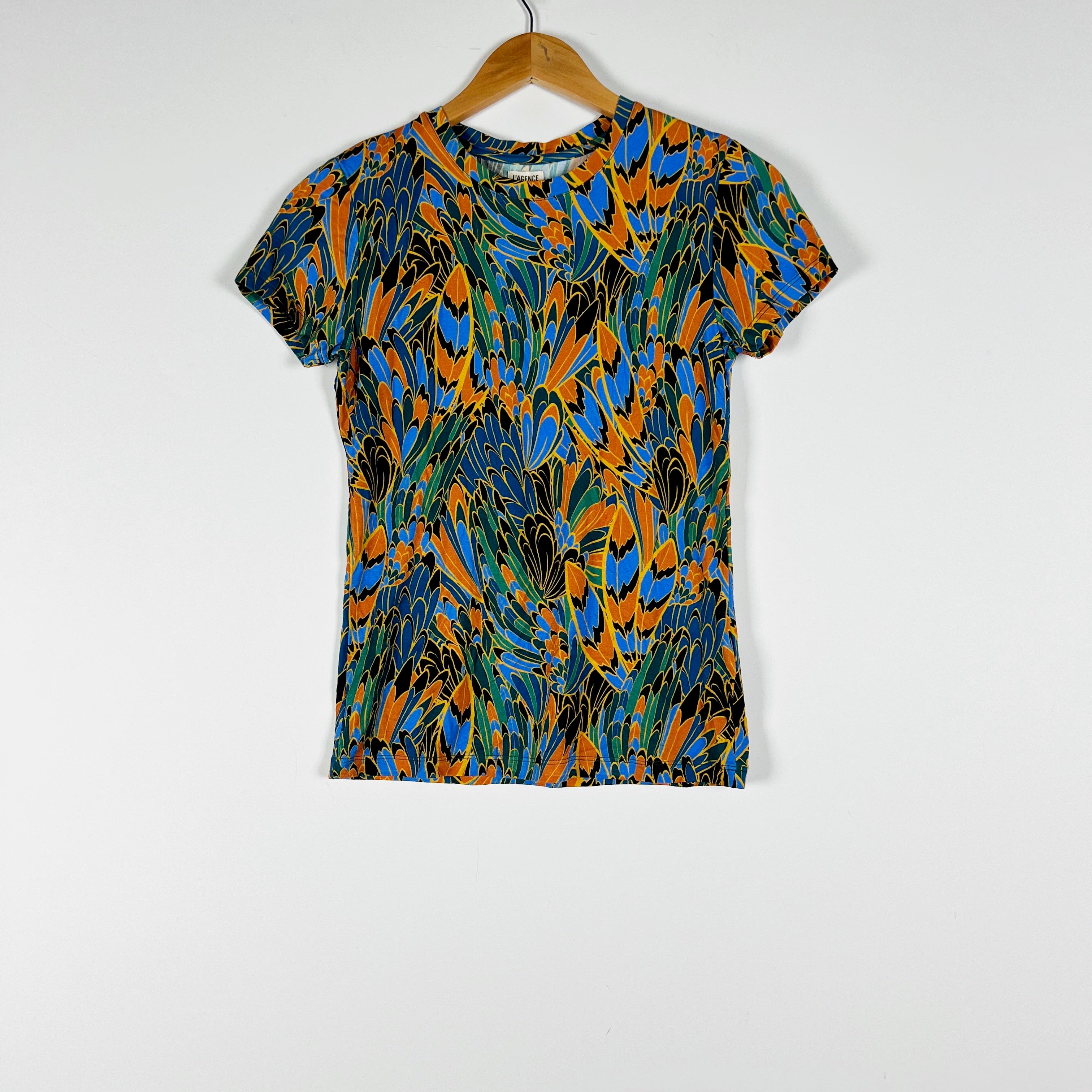NEW L'Agence Ressi Jersey Stretch Knit Blue Green Parrot Feather Tee Shirt Top