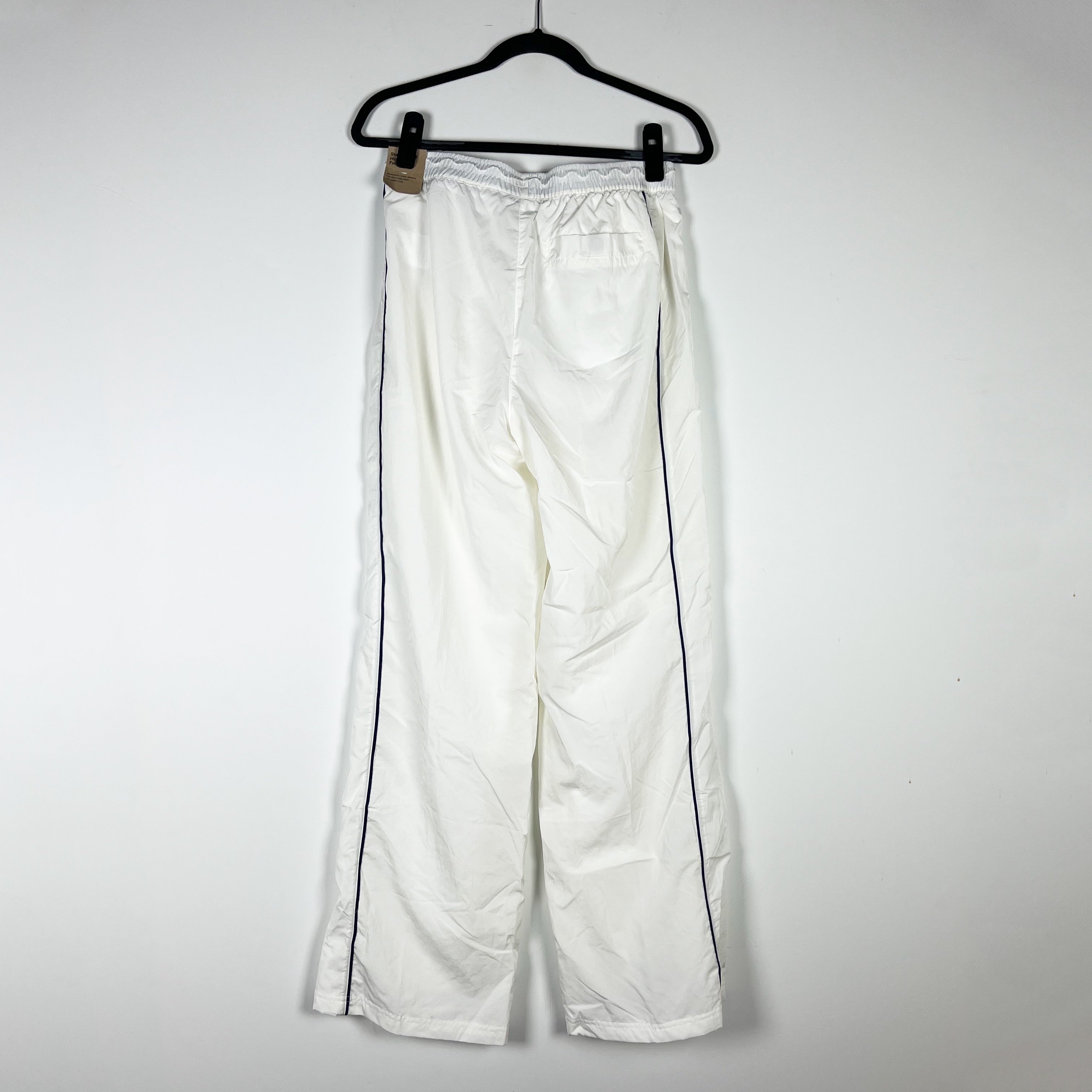 NEW Nike Women's Standard Fit High Rise Full Length Windbreaker Track Pants S