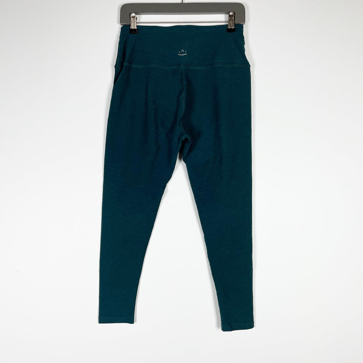 Beyond Yoga Women's High Rise Ankle Crop Ultra Soft Leggings Emerald Green XL