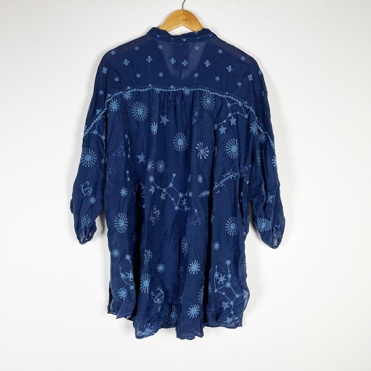 Johnny Was Celestin Ceres Space Celestial Embroidered Tunic Blouse Blue Night