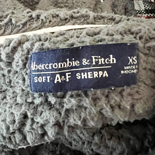 Abercrombie & Fitch Soft A&F Sherpa Fleece Teddy Quarter Zip Pullover Sweater XS
