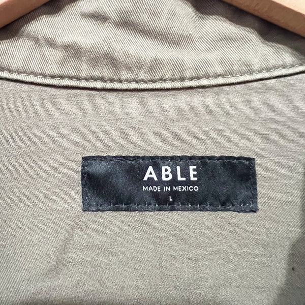 Able Women's Franklin Cotton Multi Cargo Pocket Utility Army Green Jacket Large