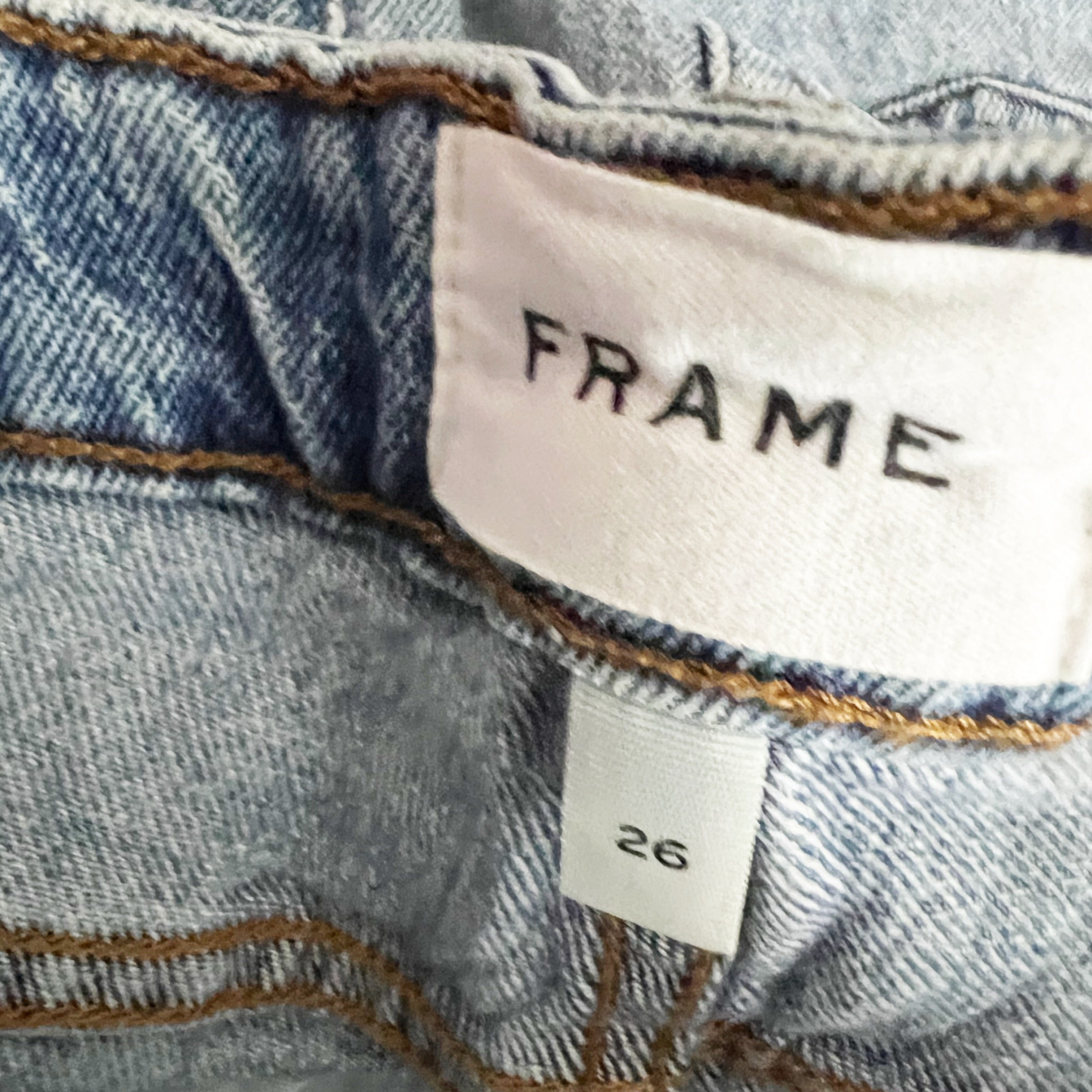 Frame Denim Le Grand Garcon Cotton Distressed Cut Off Mini Jeans Hideaway 26