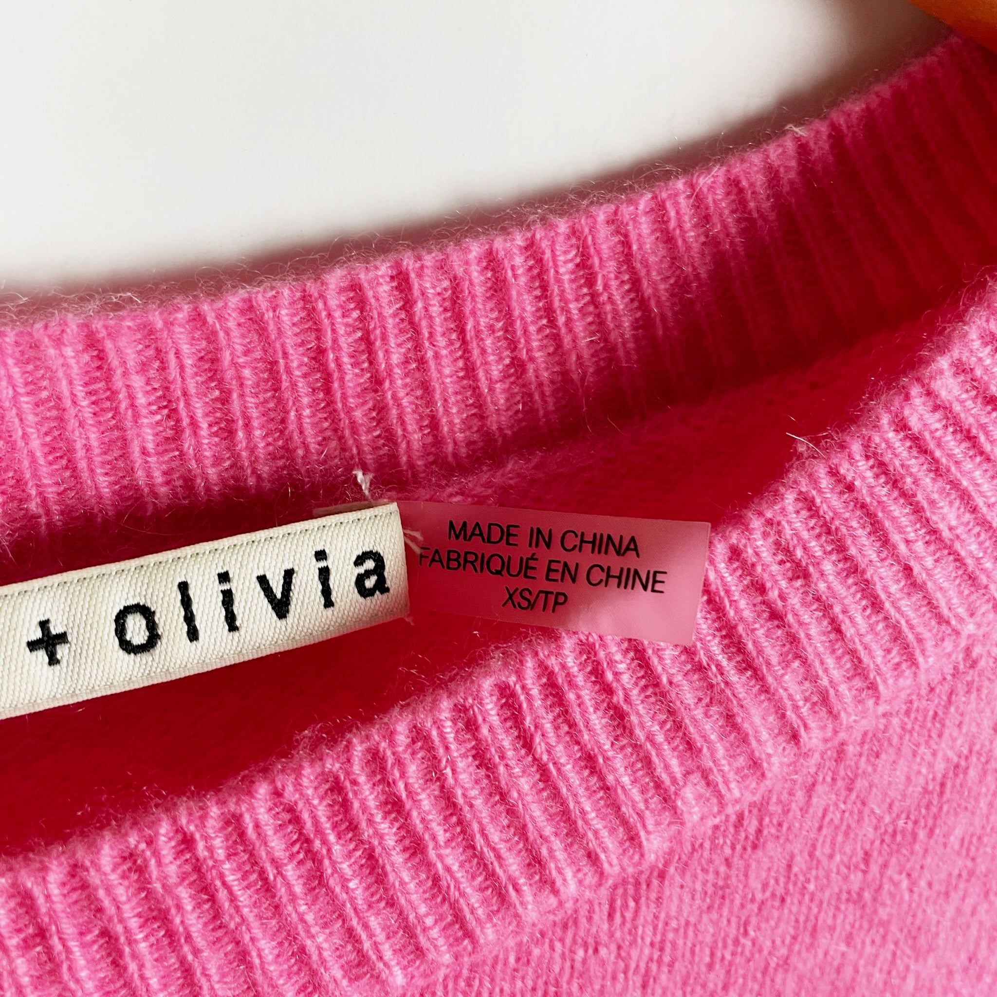 Alice And Olivia Women's Cashmere Stretch Knit Crew Neck Pullover Sweater Pink